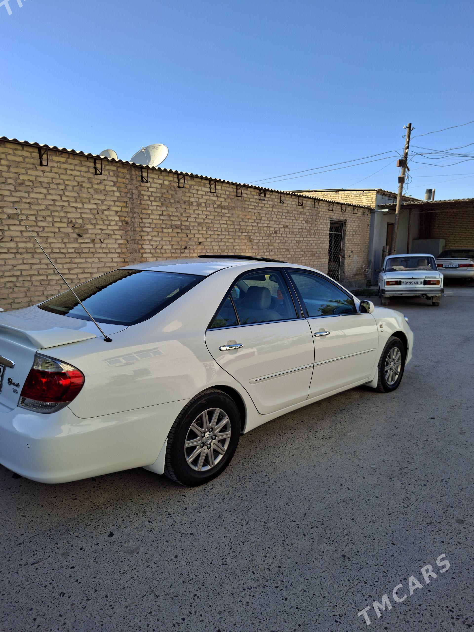 Toyota Camry 2003 - 260 000 TMT - Kerki - img 1