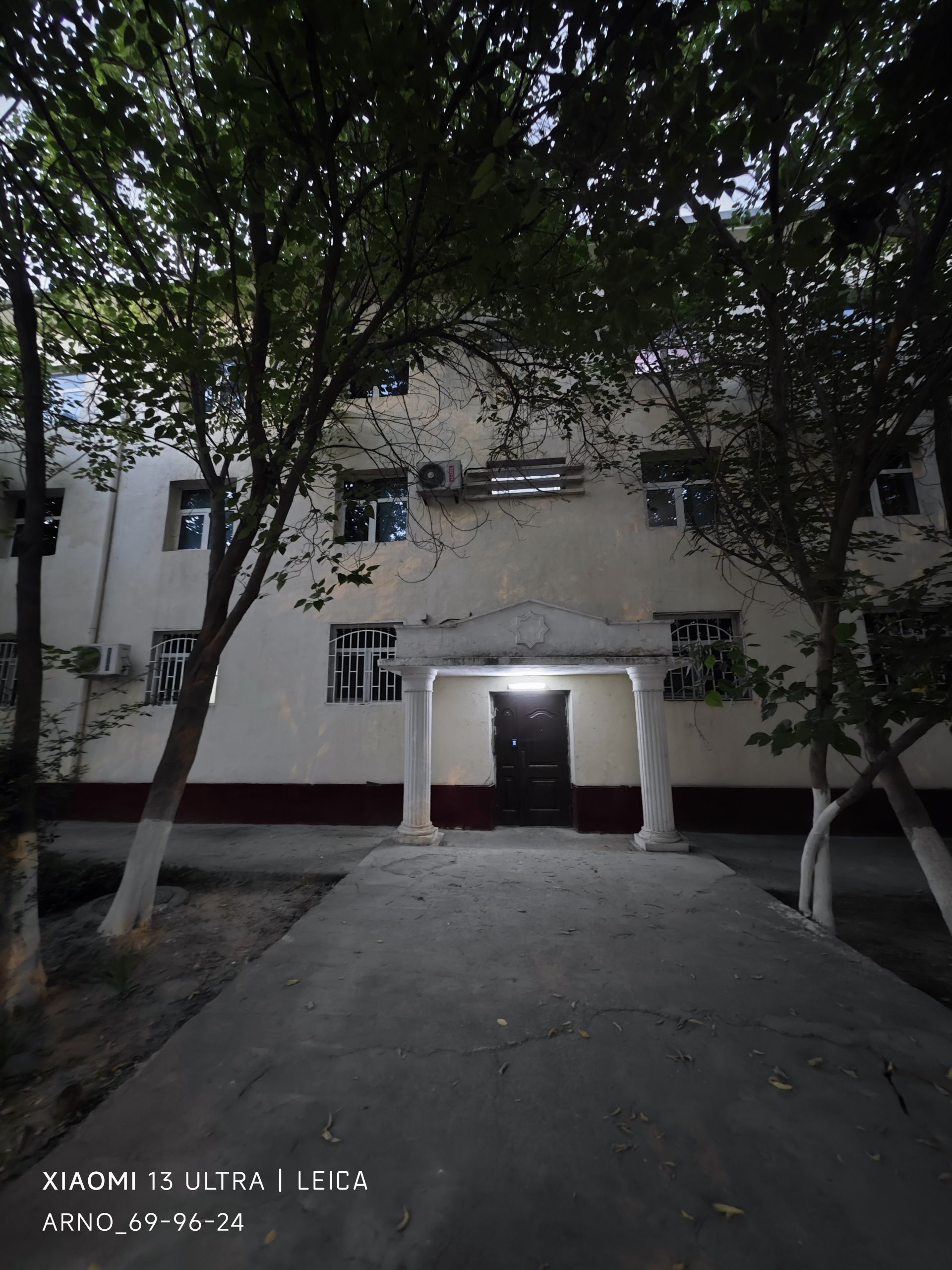 🪬 Центр, 2 этаж, 4 ком, 74м² - Ашхабад - img 1