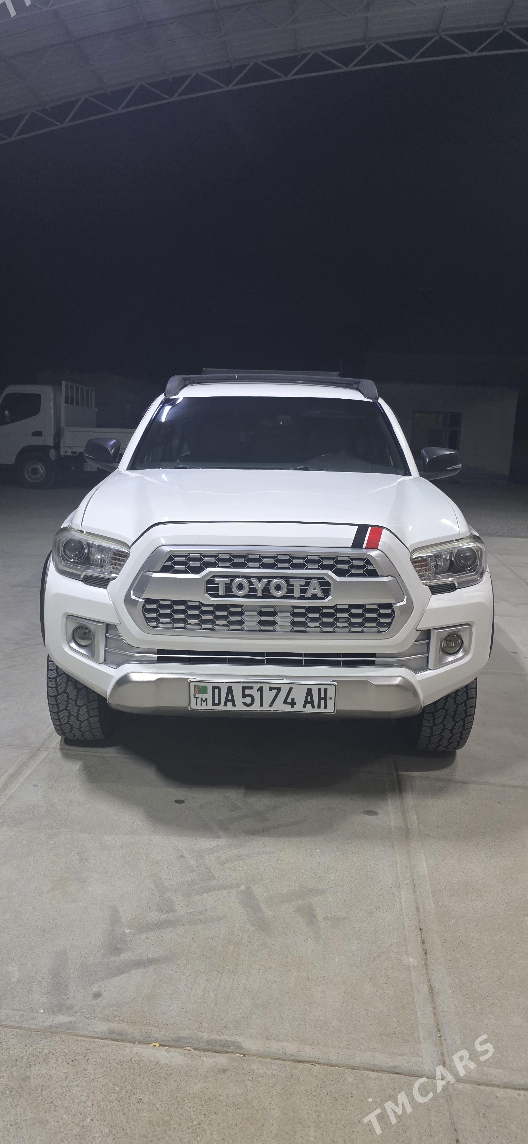 Toyota Tacoma 2017 - 450 000 TMT - Bäherden - img 1