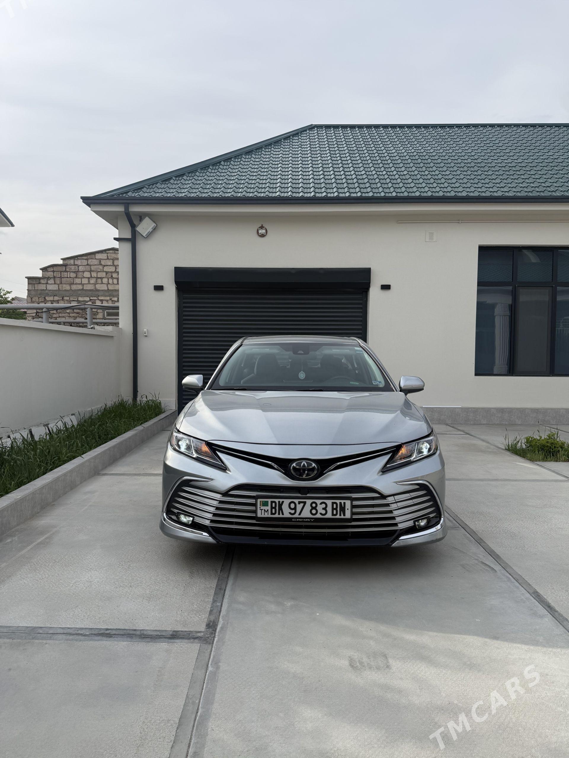 Toyota Camry 2021 - 320 000 TMT - Балканабат - img 1