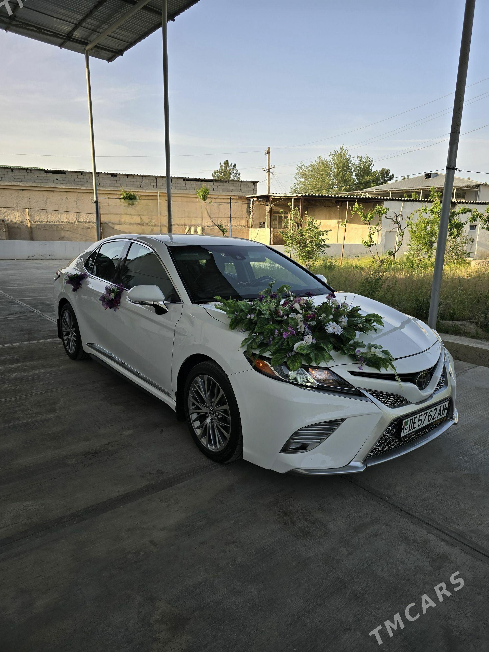 Toyota Camry 2020 - 300 000 TMT - Анев - img 1