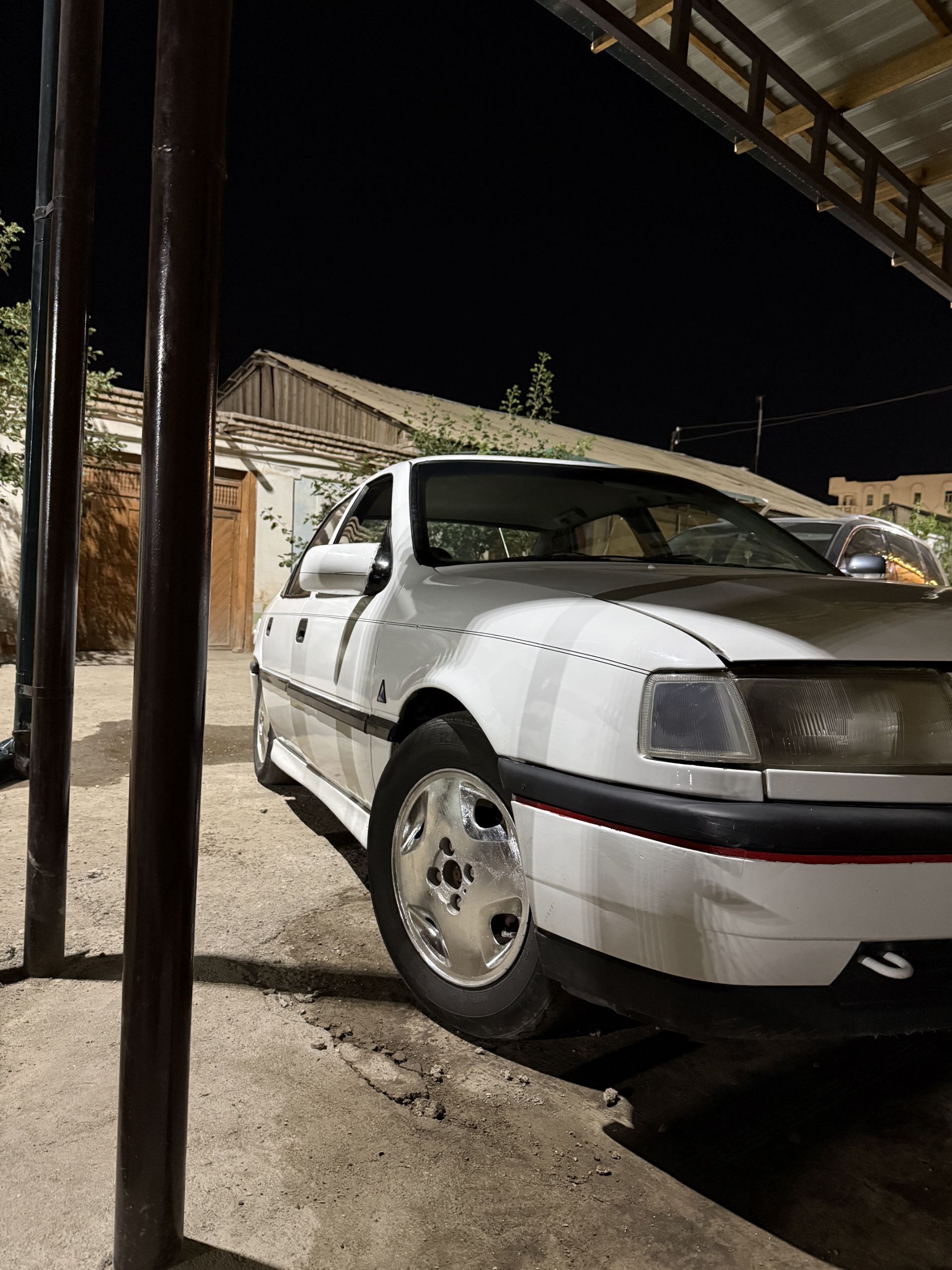 Opel Vectra 1992 - 42 000 TMT - Дашогуз - img 1