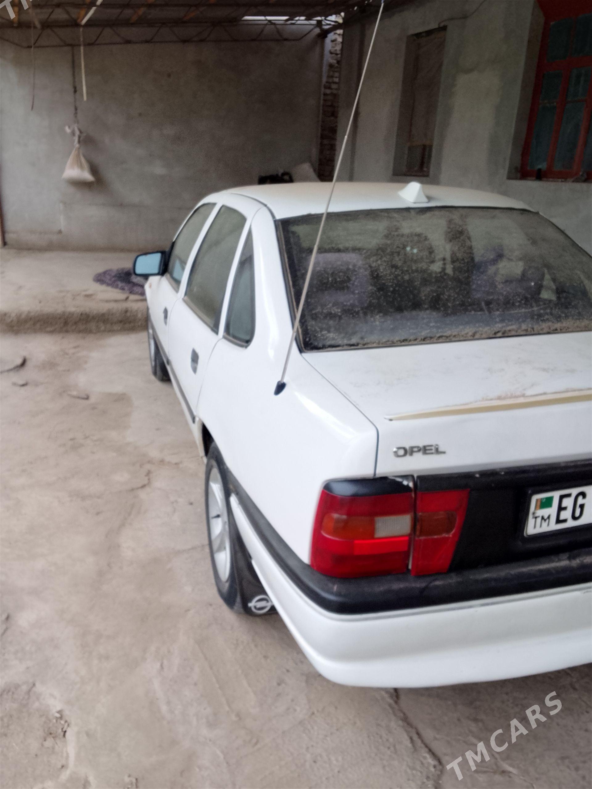 Opel Vectra 1993 - 35 000 TMT - Mary - img 1