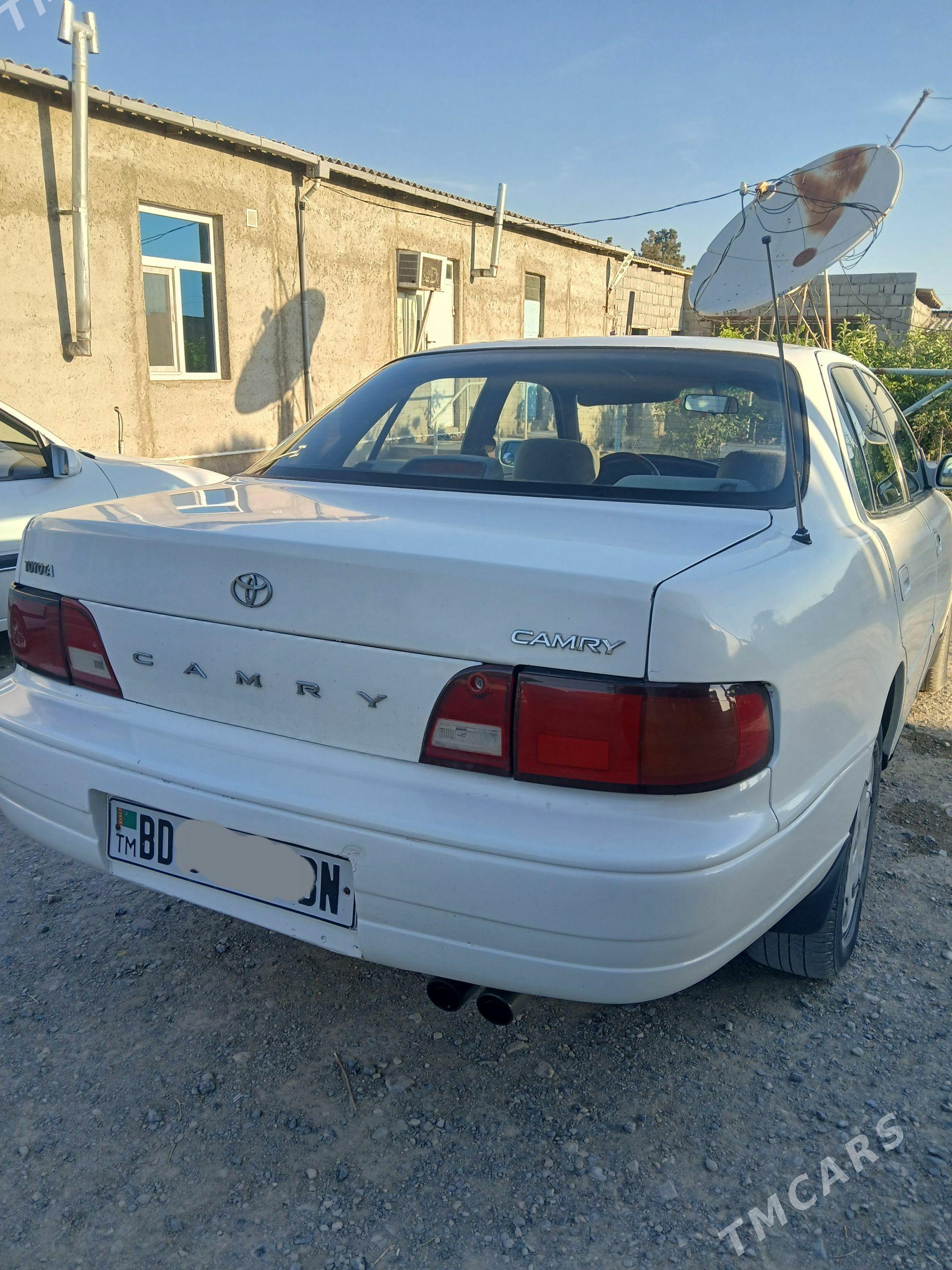 Toyota Camry 1995 - 125 000 TMT - Gyzylarbat - img 1
