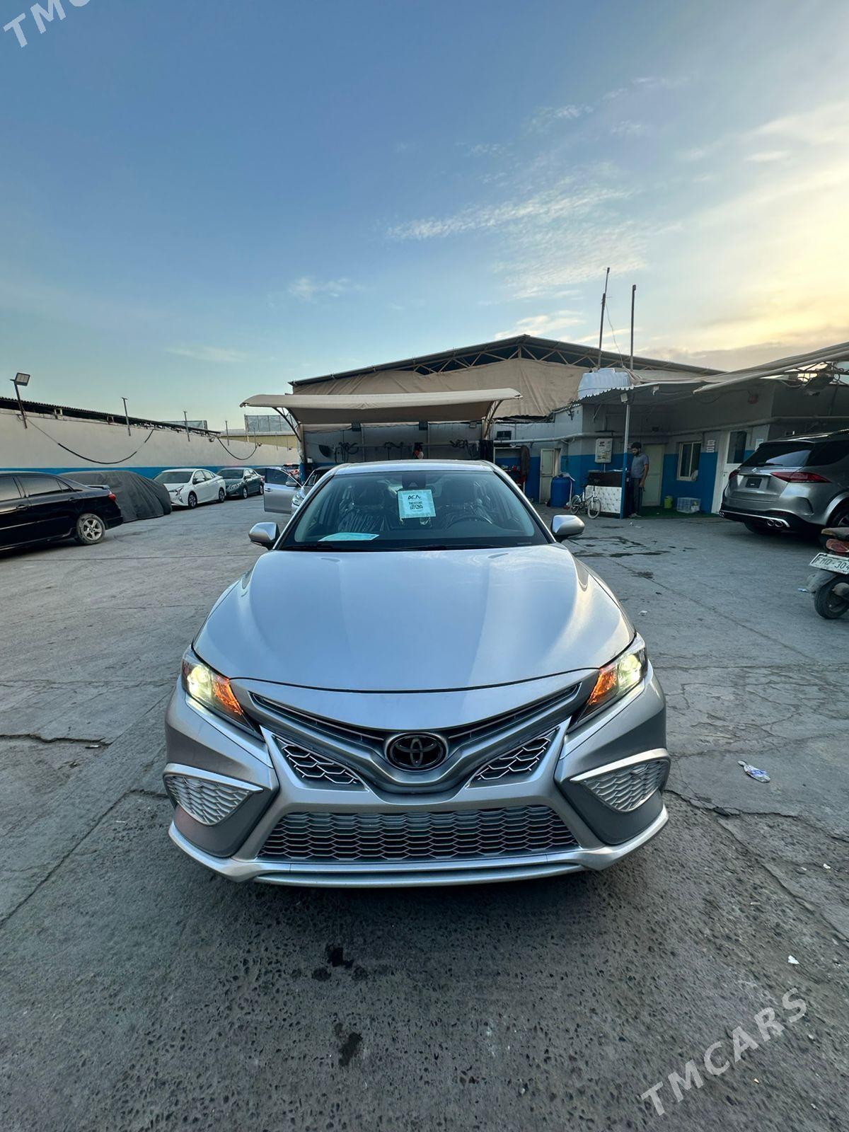 Toyota Camry 2023 - 440 000 TMT - Saýat - img 1