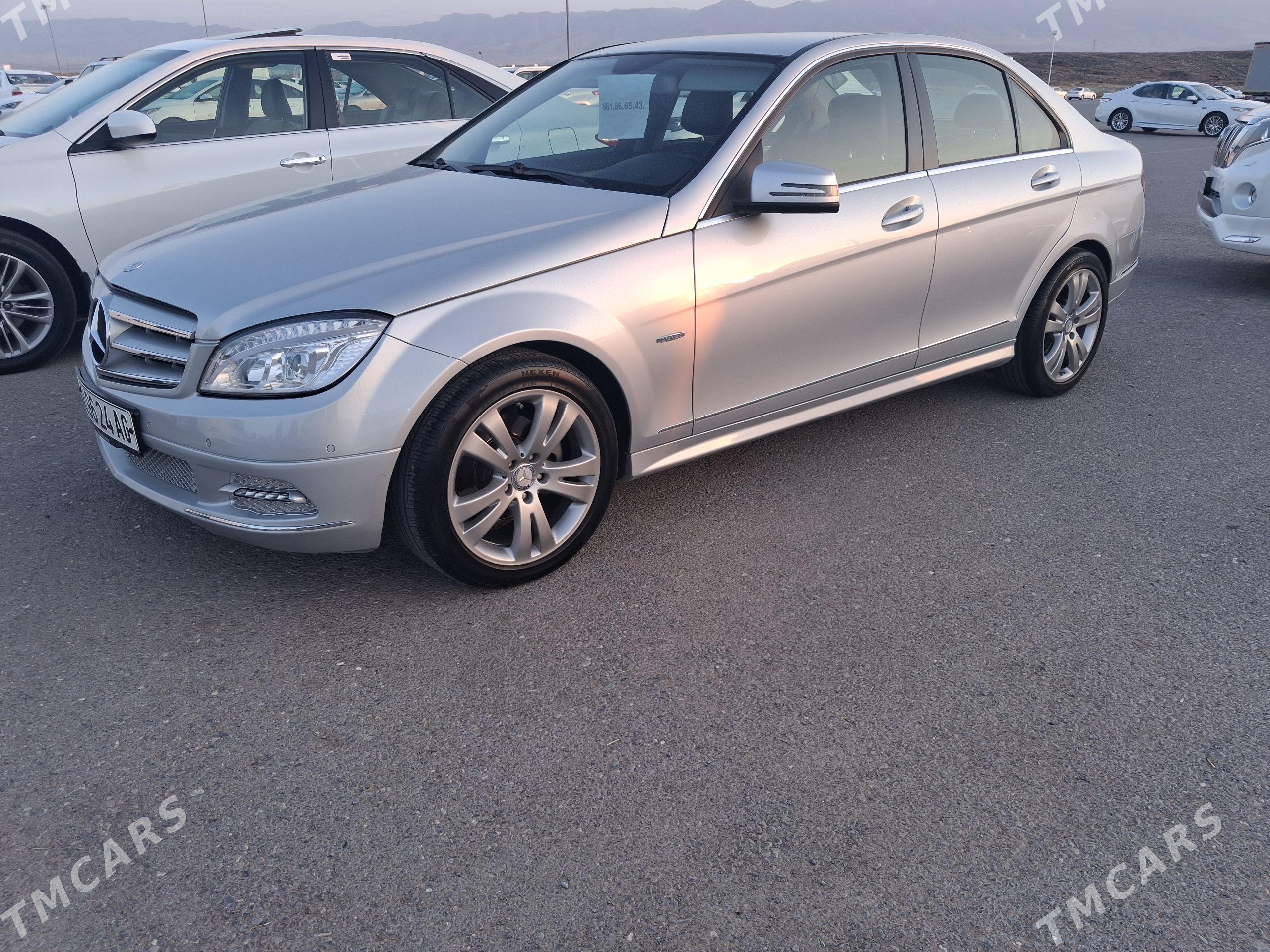Mercedes-Benz C300 2010 - 228 000 TMT - Aşgabat - img 1