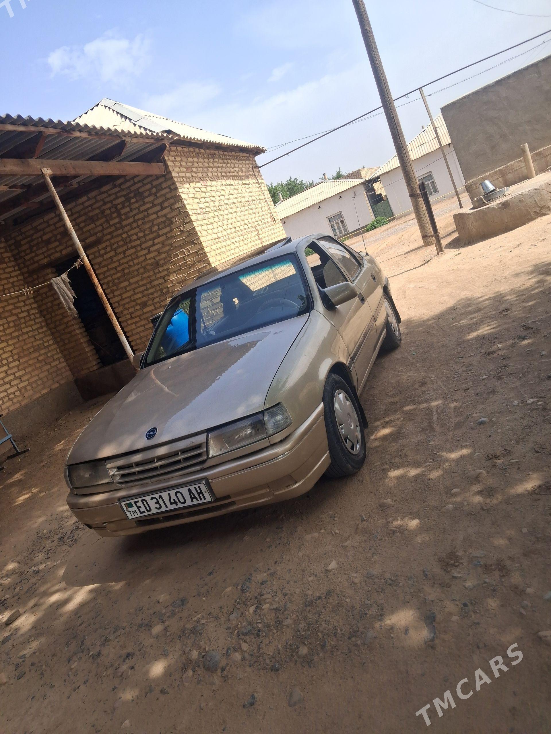 Opel Vectra 1992 - 33 000 TMT - Бабадайхан - img 1