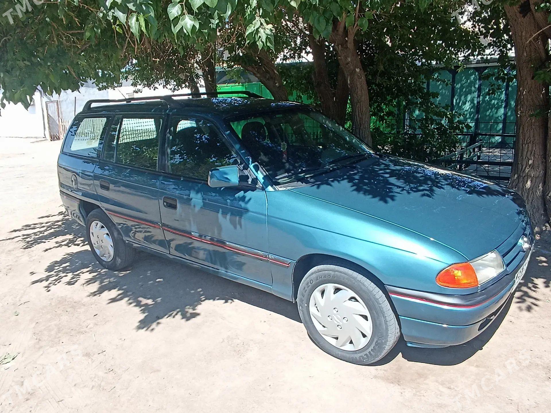 Opel Astra 1993 - 50 000 TMT - Дашогуз - img 1