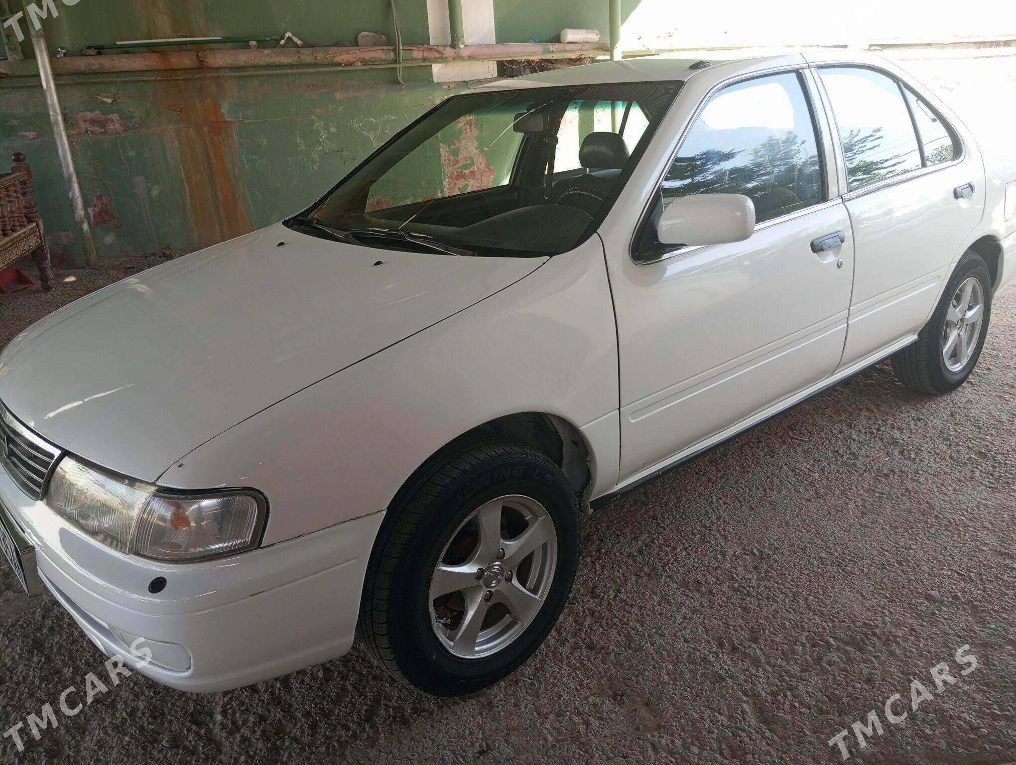 Nissan Sunny 2000 - 46 000 TMT - Köşi - img 1