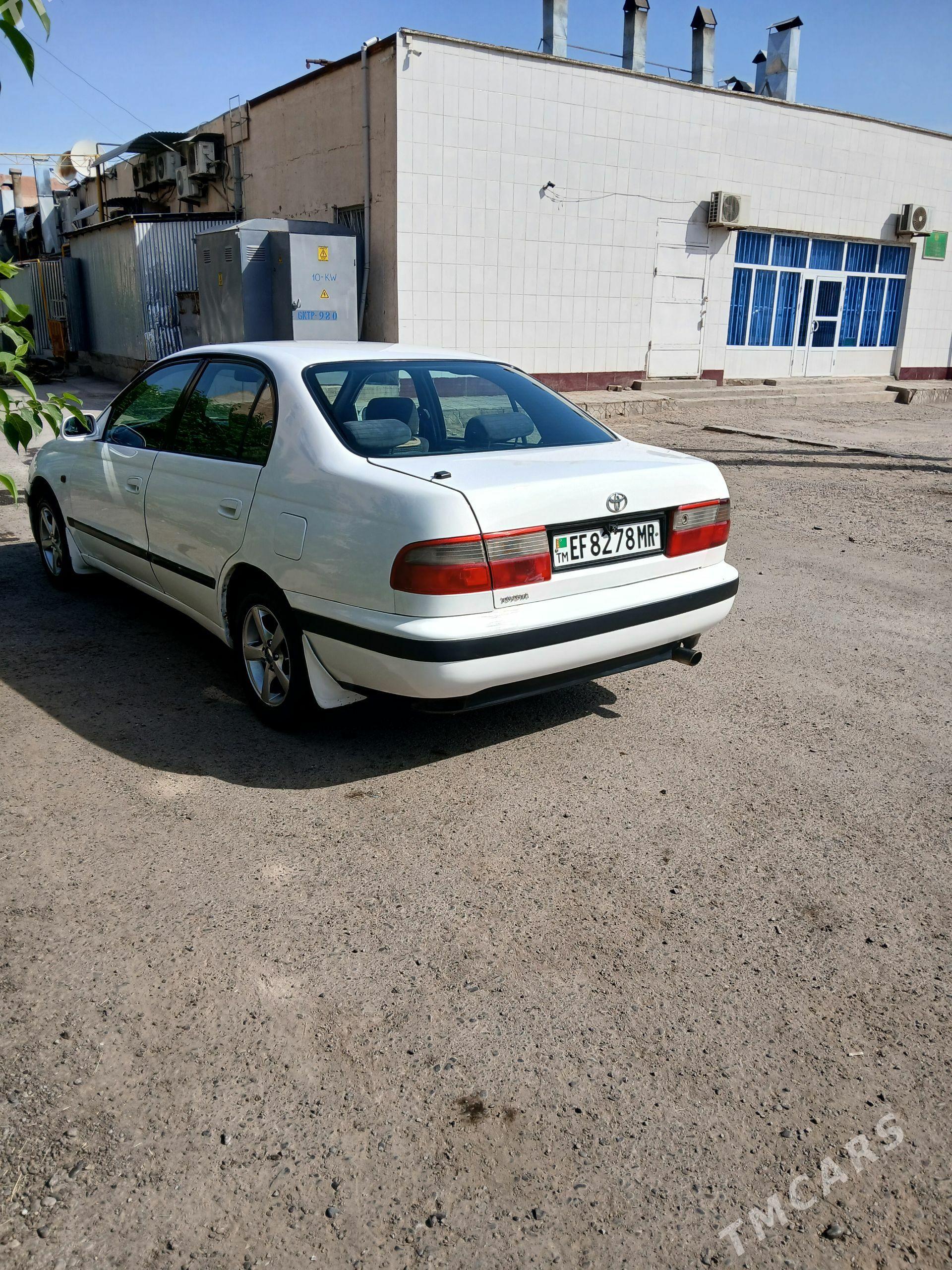 Toyota Carina 1995 - 88 000 TMT - Мары - img 1