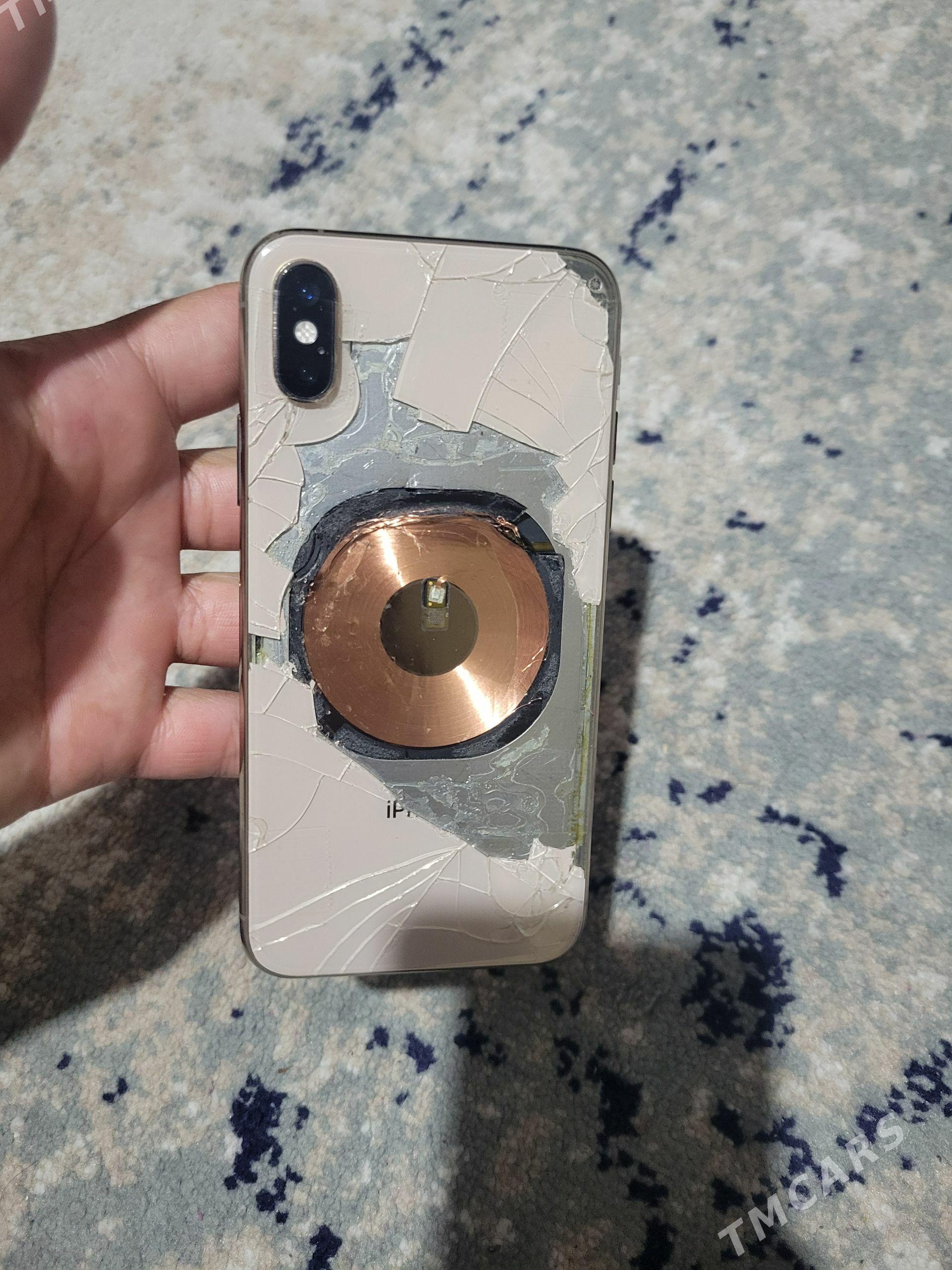 iphone xc - Ашхабад - img 1