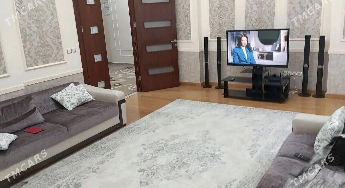 neftegaz elitka 3 kom satlyk - Aşgabat - img 1