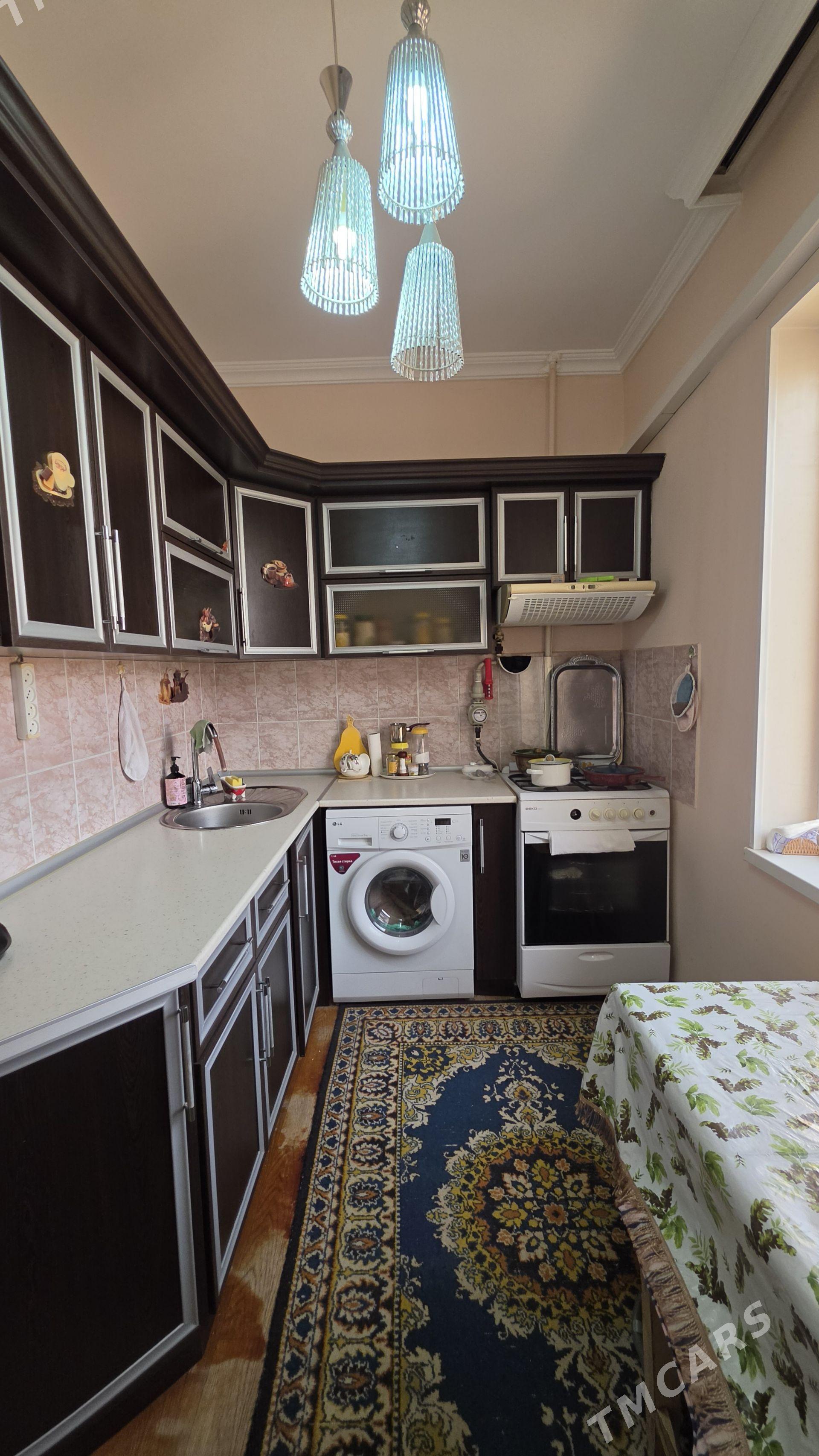 Досааф 1 комнатная 46м² - Досааф - img 1