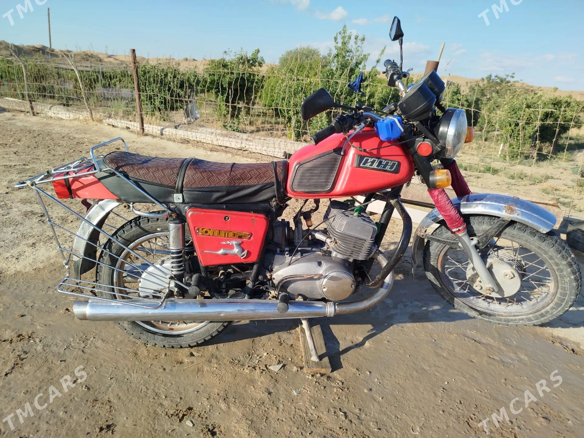 Iž Ýupiter 2000 - 22 000 TMT - Etrek - img 1