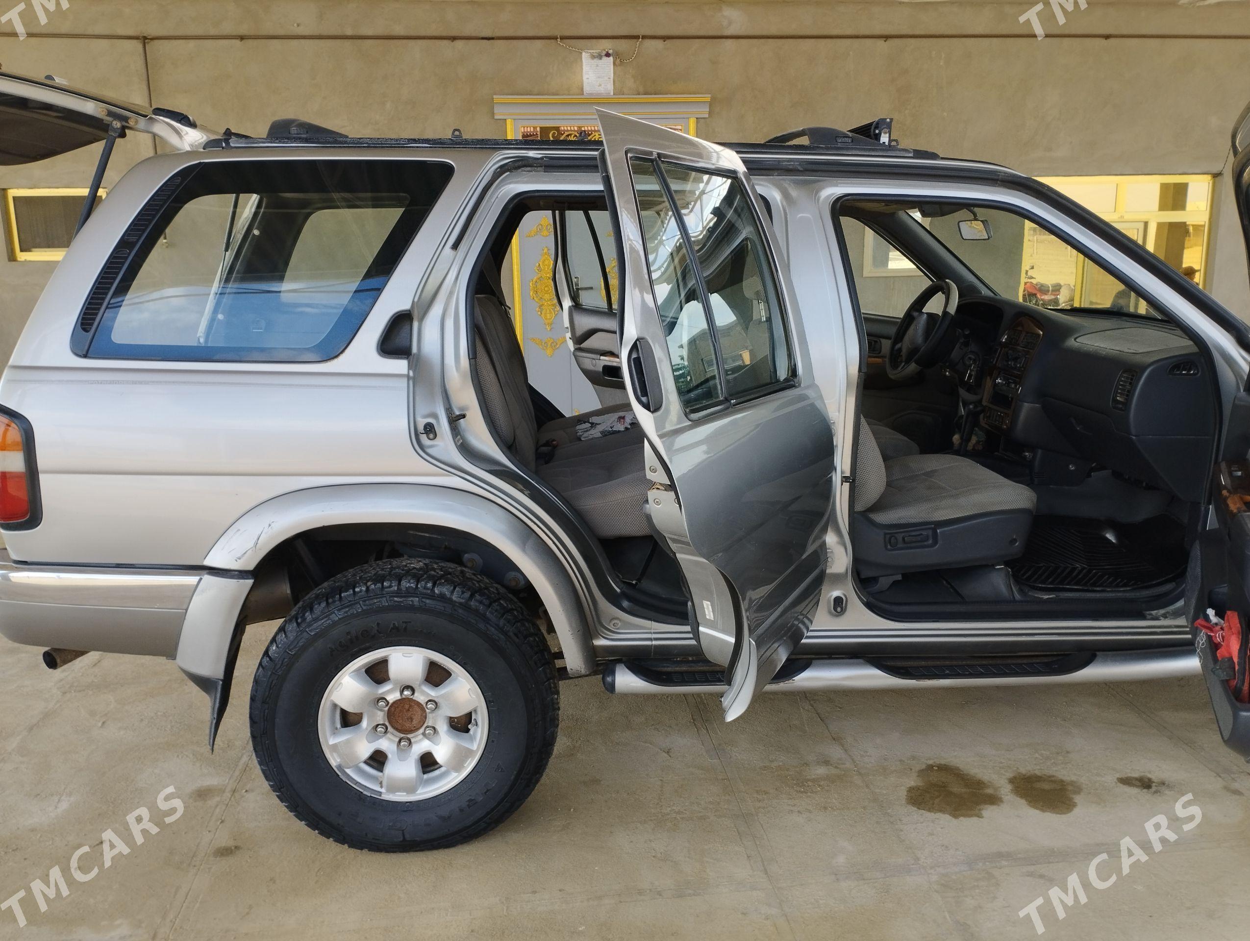 Nissan Pathfinder 1999 - 110 000 TMT - Etrek - img 1