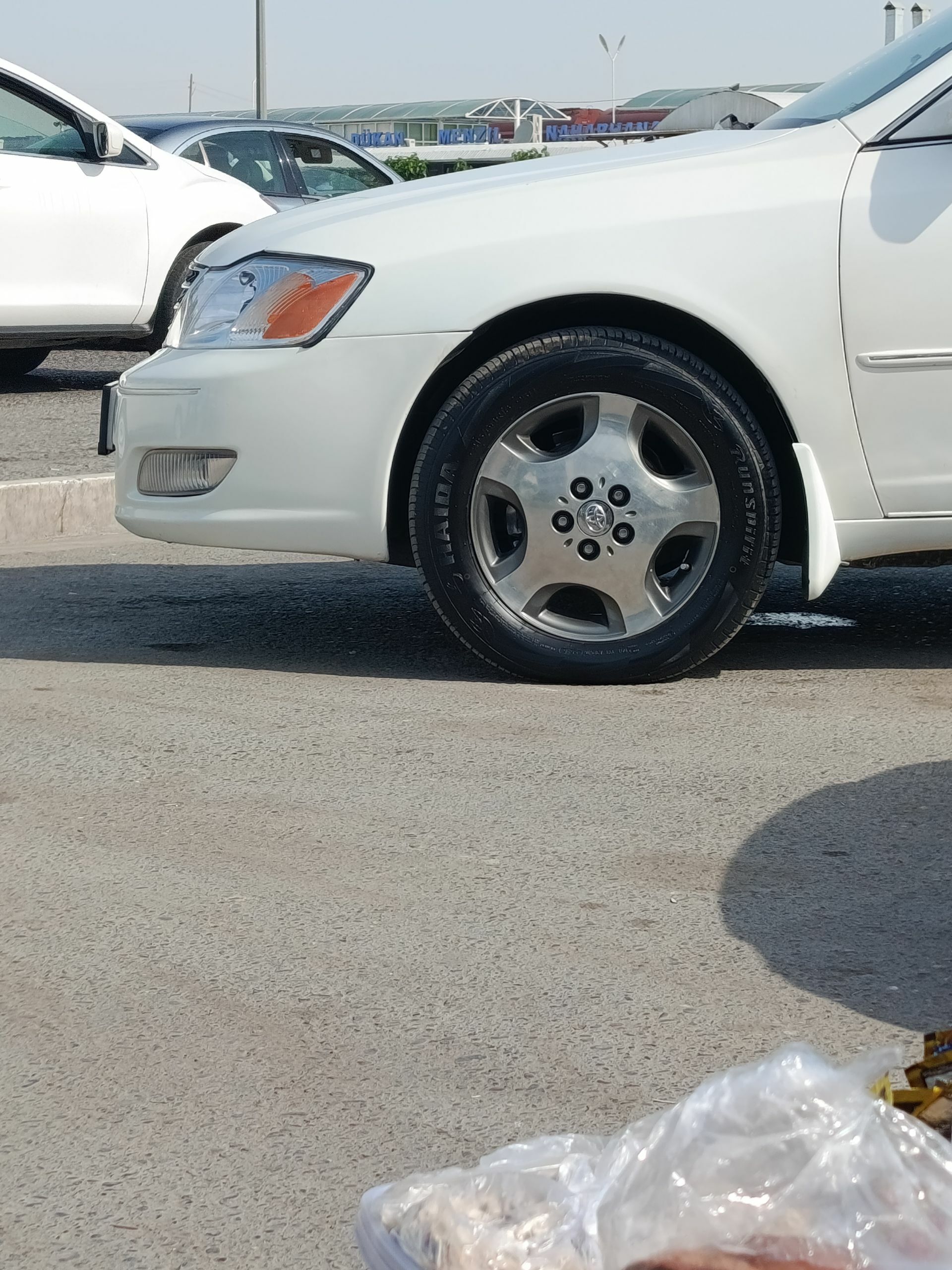 Toyota Avalon 2000 - 250 000 TMT - Векильбазар - img 1