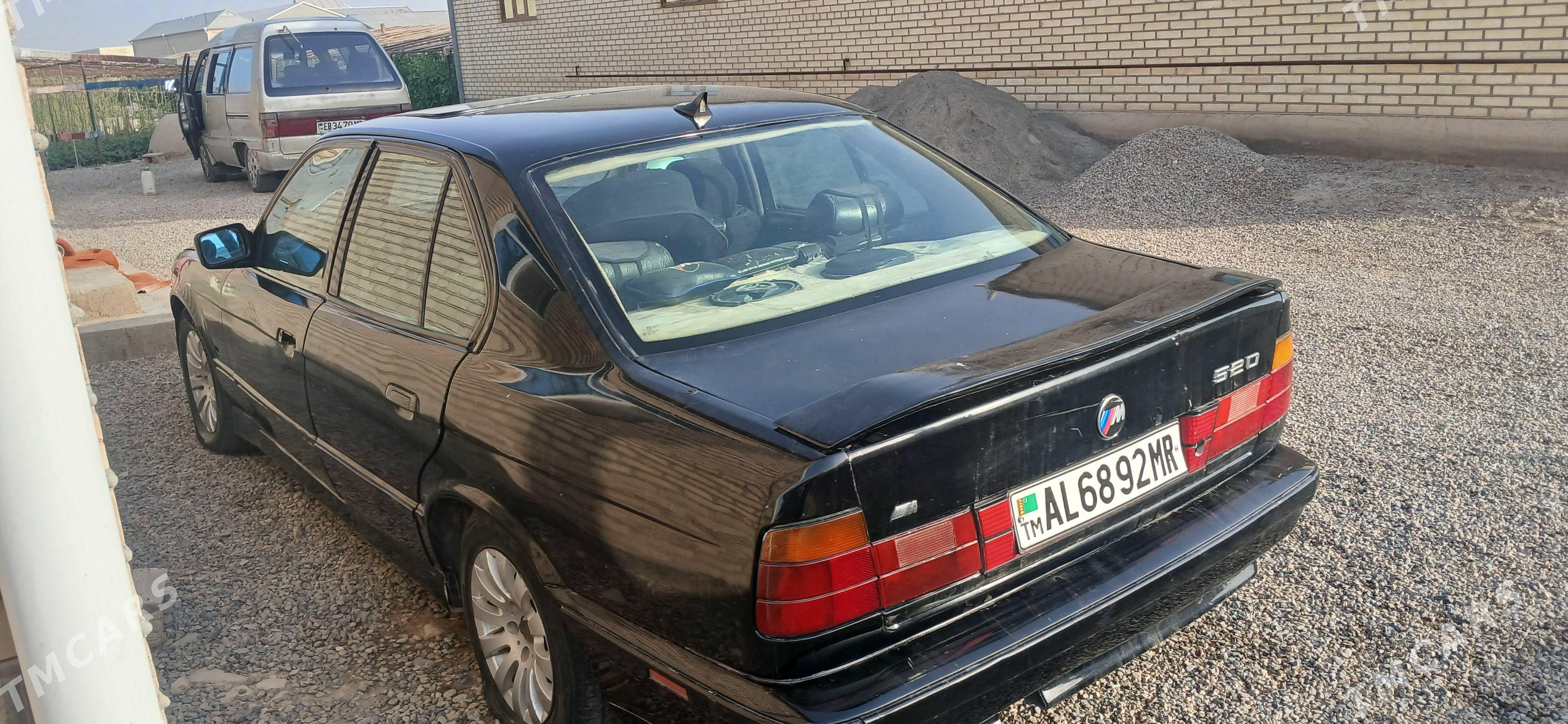 BMW 520 1995 - 60 000 TMT - Мургап - img 1