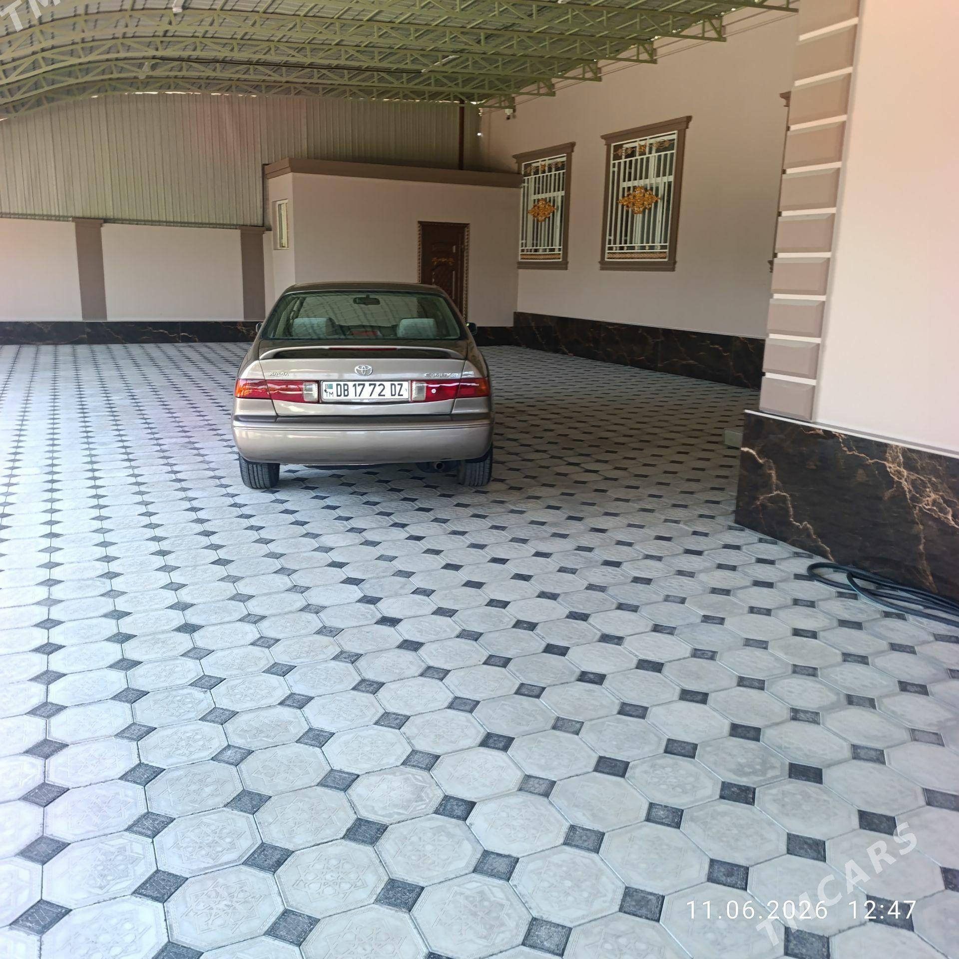 Toyota Camry 1999 - 148 000 TMT - Дашогуз - img 1