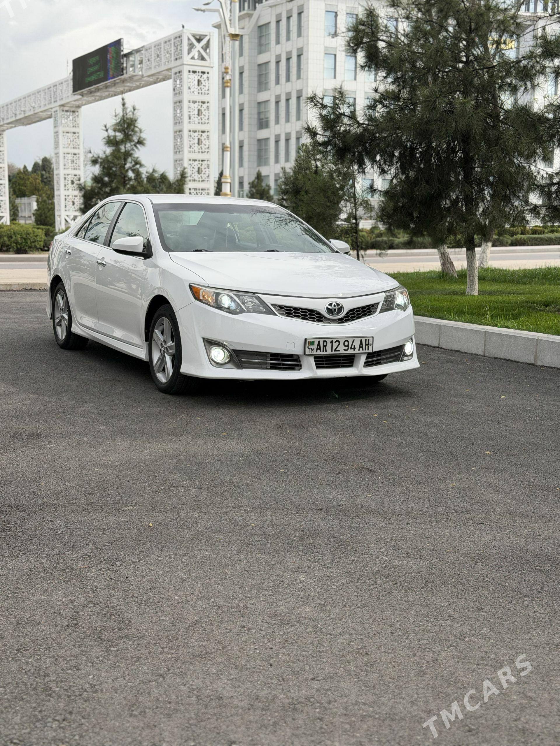Toyota Camry 2013 - 244 000 TMT - Bäherden - img 1
