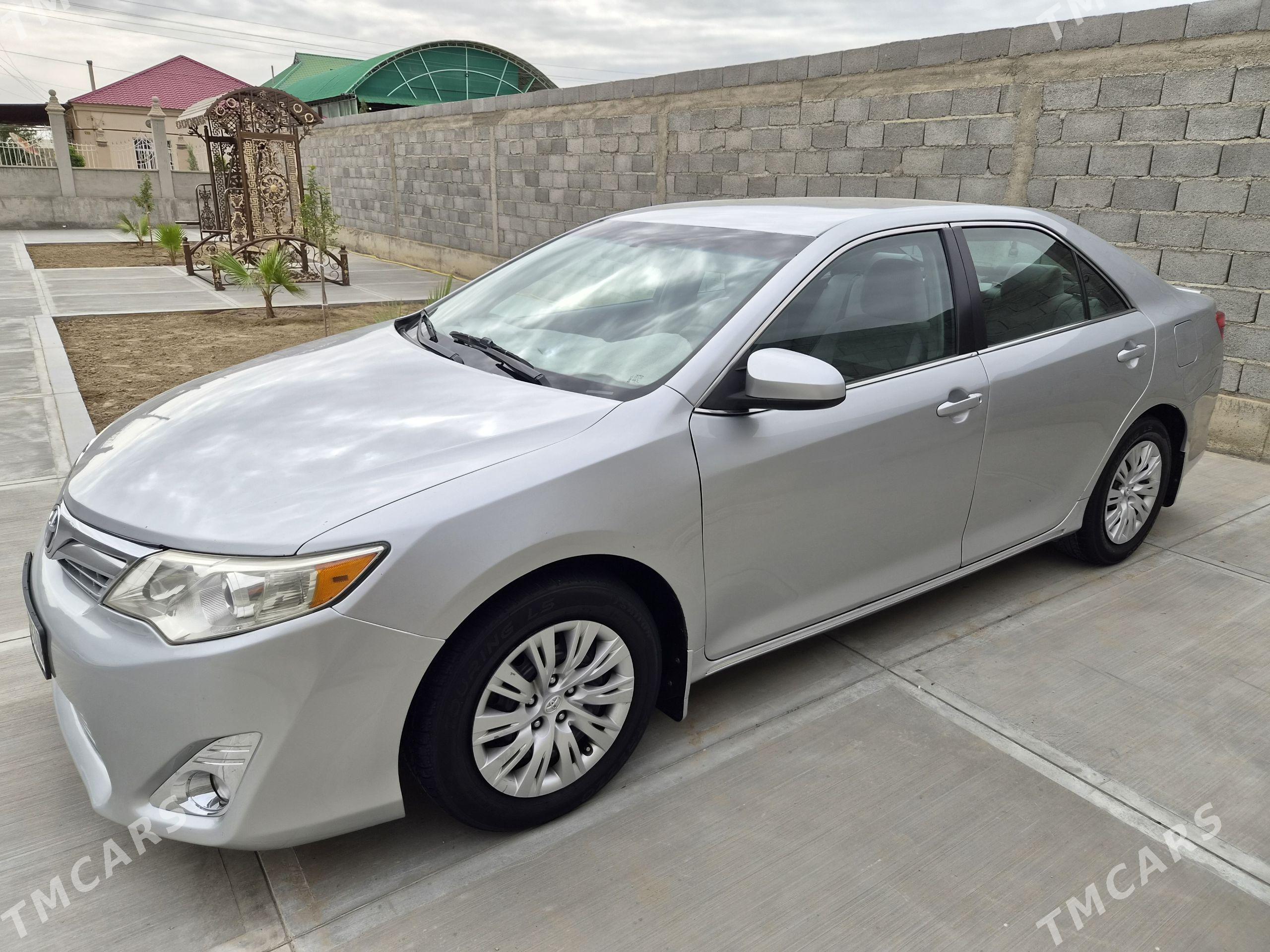 Toyota Camry 2013 - 226 000 TMT - Гёкдепе - img 1