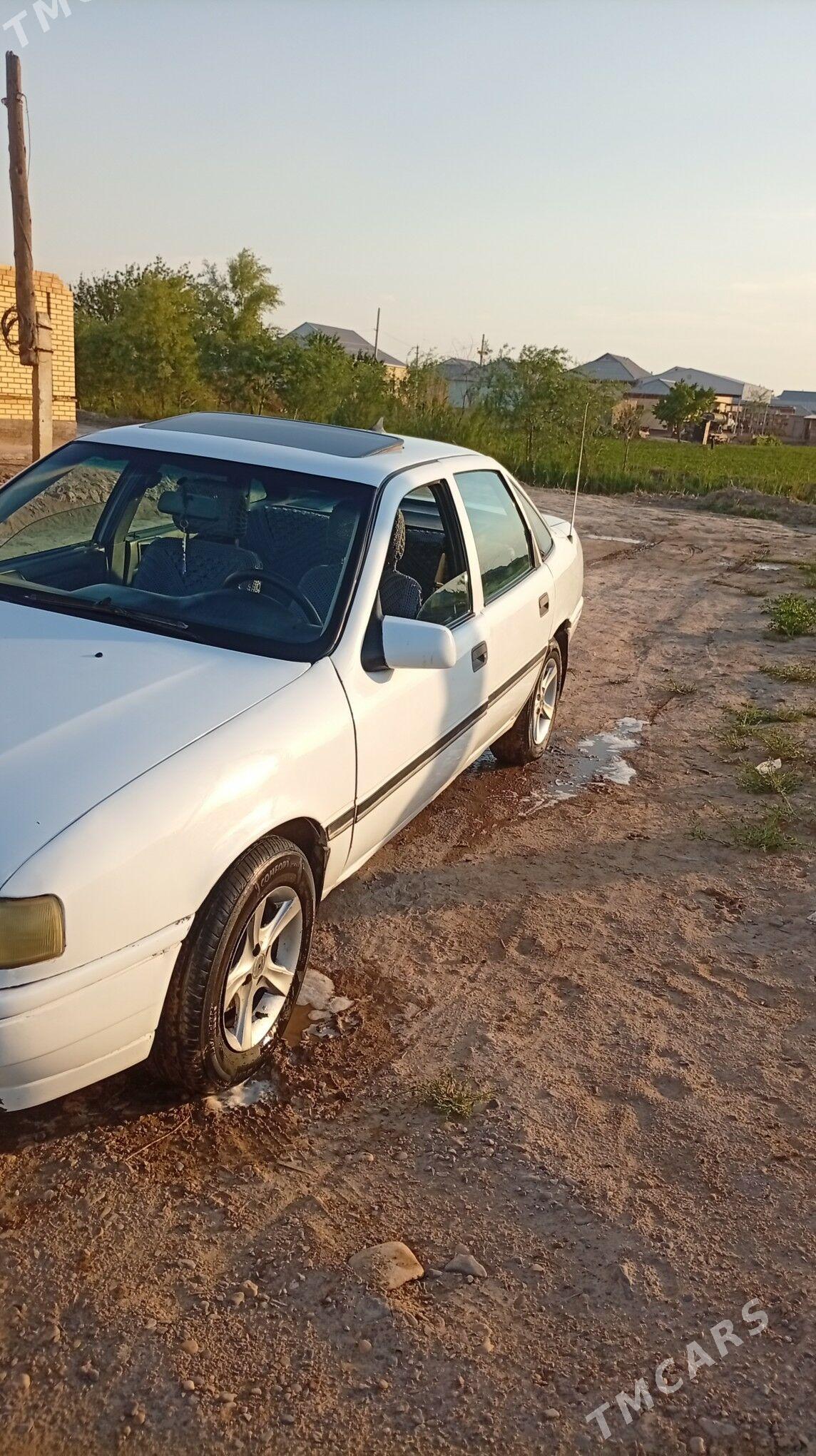 Opel Vectra 1993 - 27 000 TMT - Wekilbazar - img 1