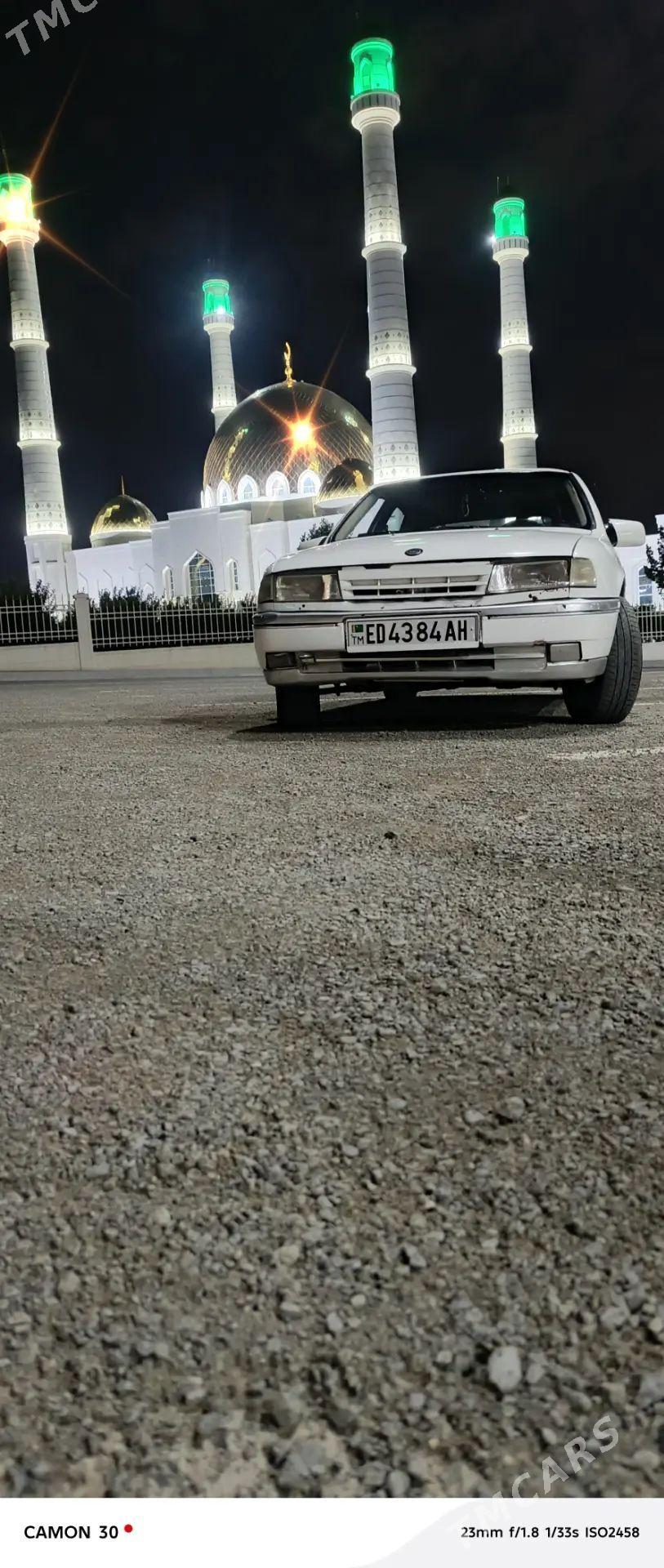 Opel Vectra 1989 - 35 000 TMT - 9 mkr - img 1