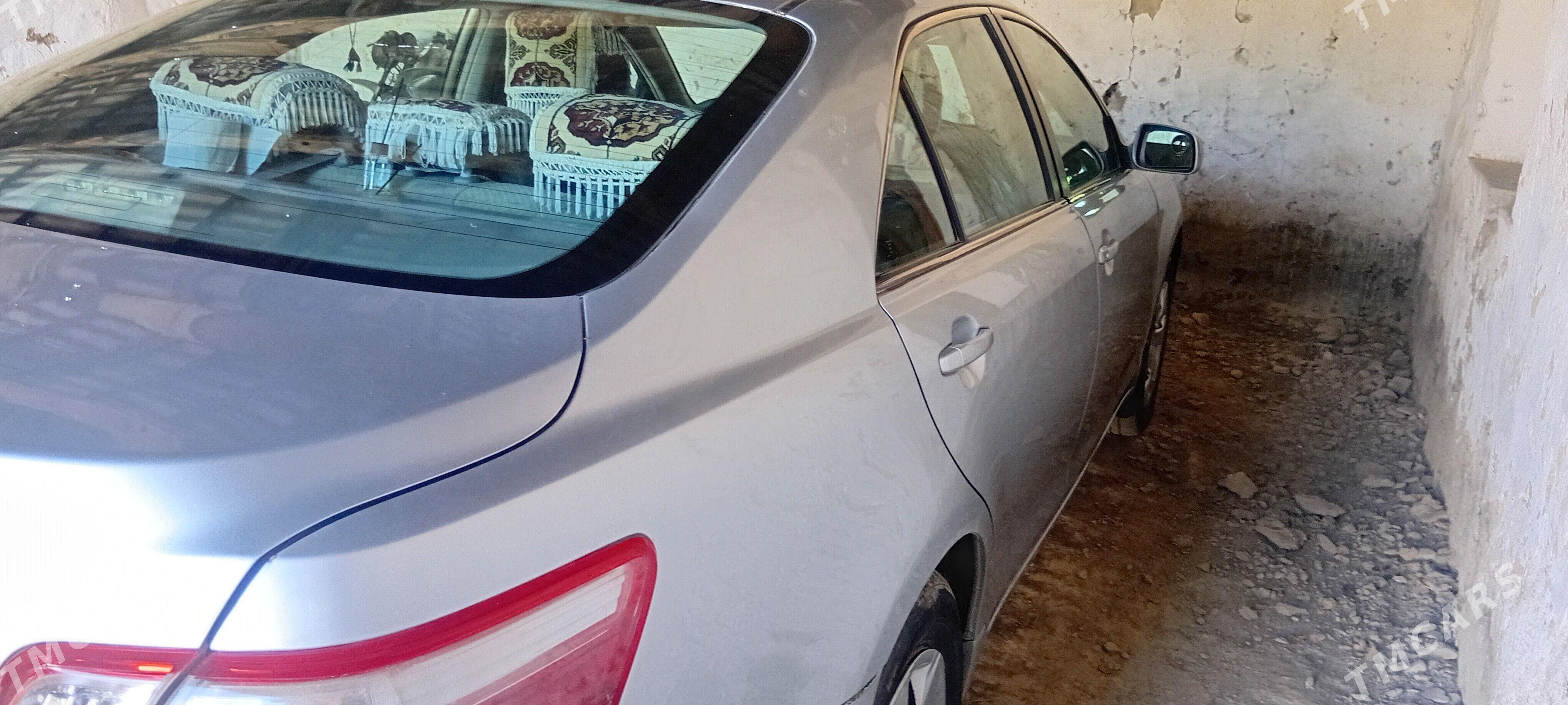 Toyota Camry 2008 - 180 000 TMT - Огуз хан - img 1