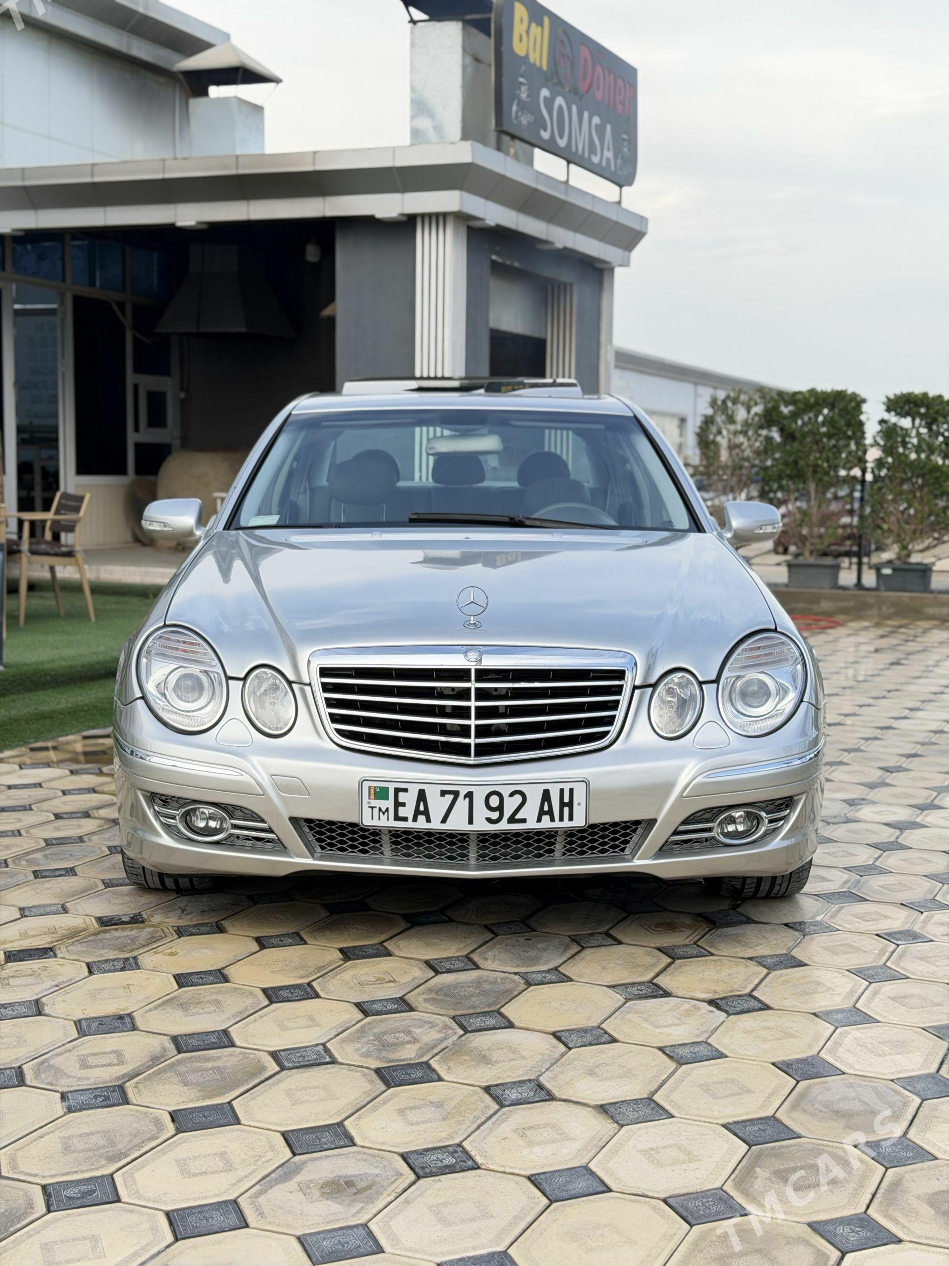 Mercedes-Benz E320 2003 - 158 000 TMT - Bäherden - img 1