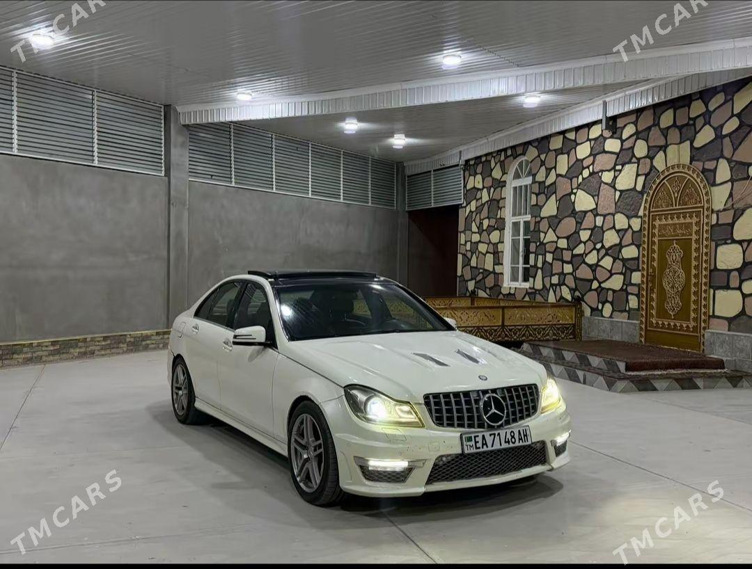 Mercedes-Benz C350 2009 - 195 000 TMT - Bäherden - img 1