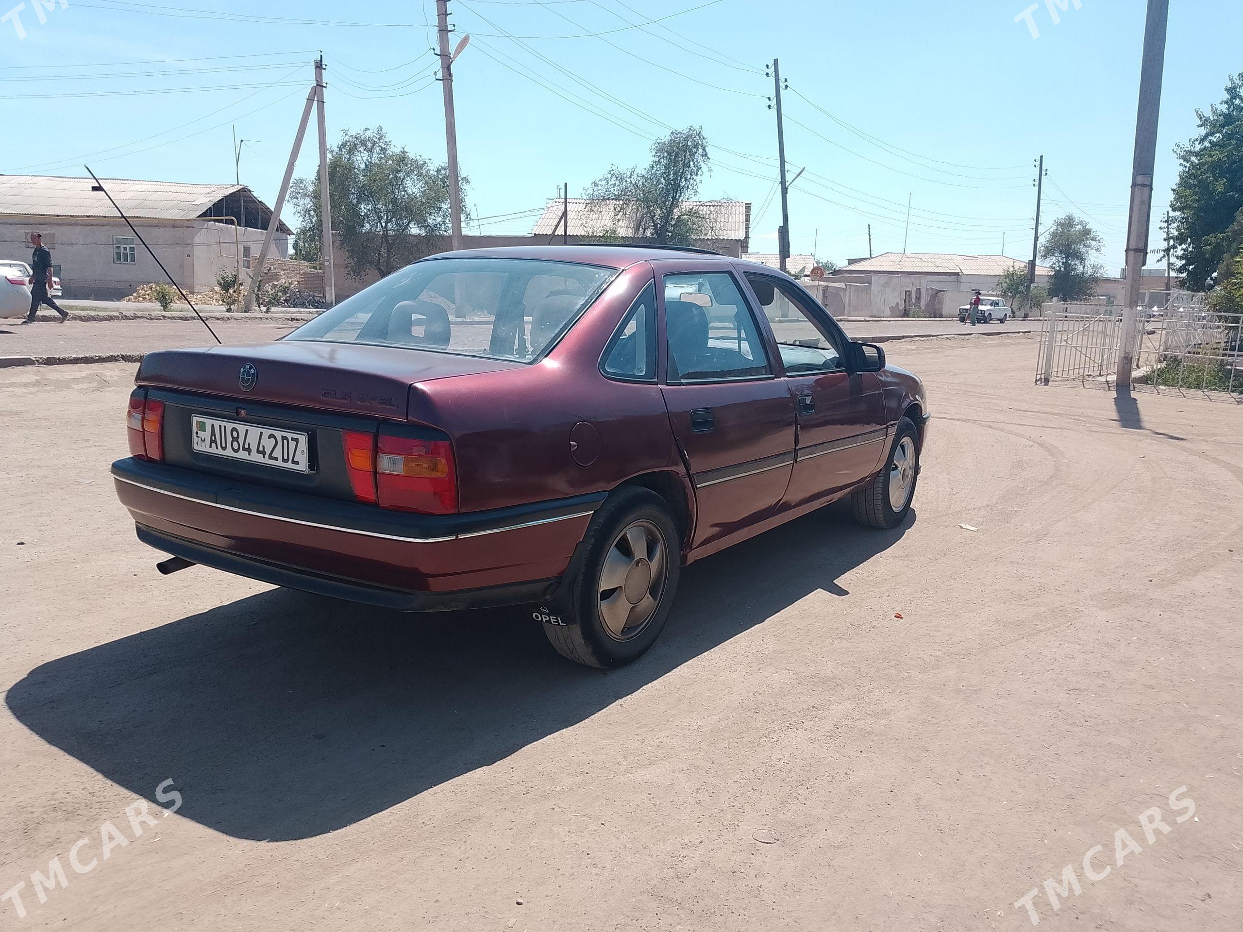 Opel Vectra 1991 - 35 000 TMT - Губадаг - img 1