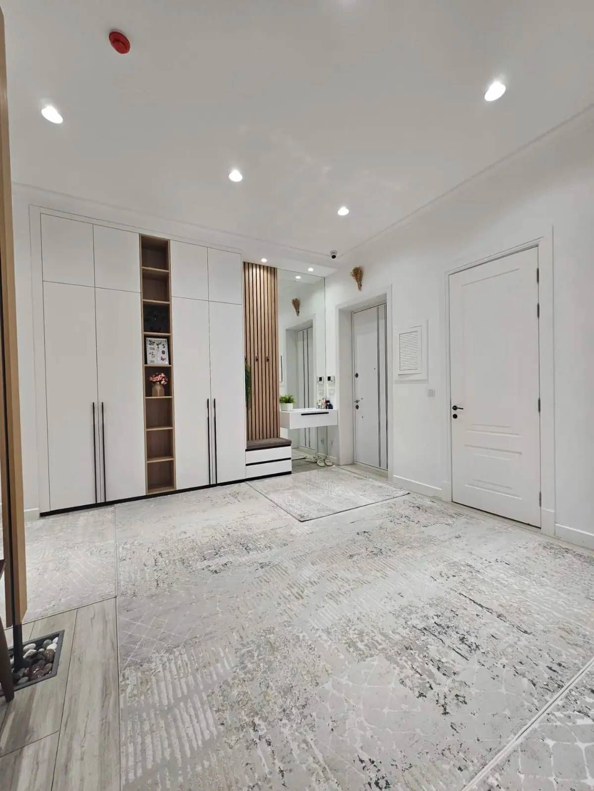 Ул.Айтакова 13 этап 4ком 220м² - Айтакова (ул. Огузхана) - img 1