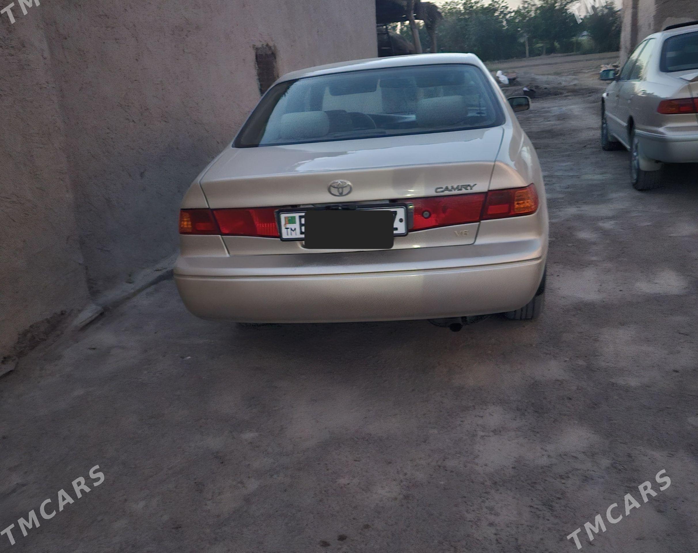 Toyota Camry 2000 - 185 000 TMT - Гурбансолтан Едже - img 1