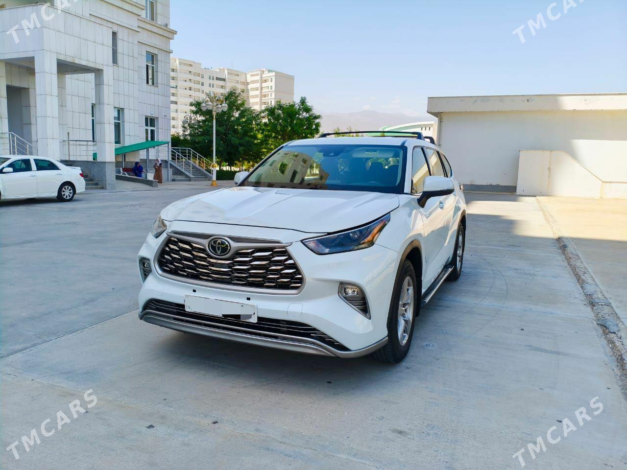 Toyota Highlander 2022 - 522 600 TMT - Aşgabat - img 1