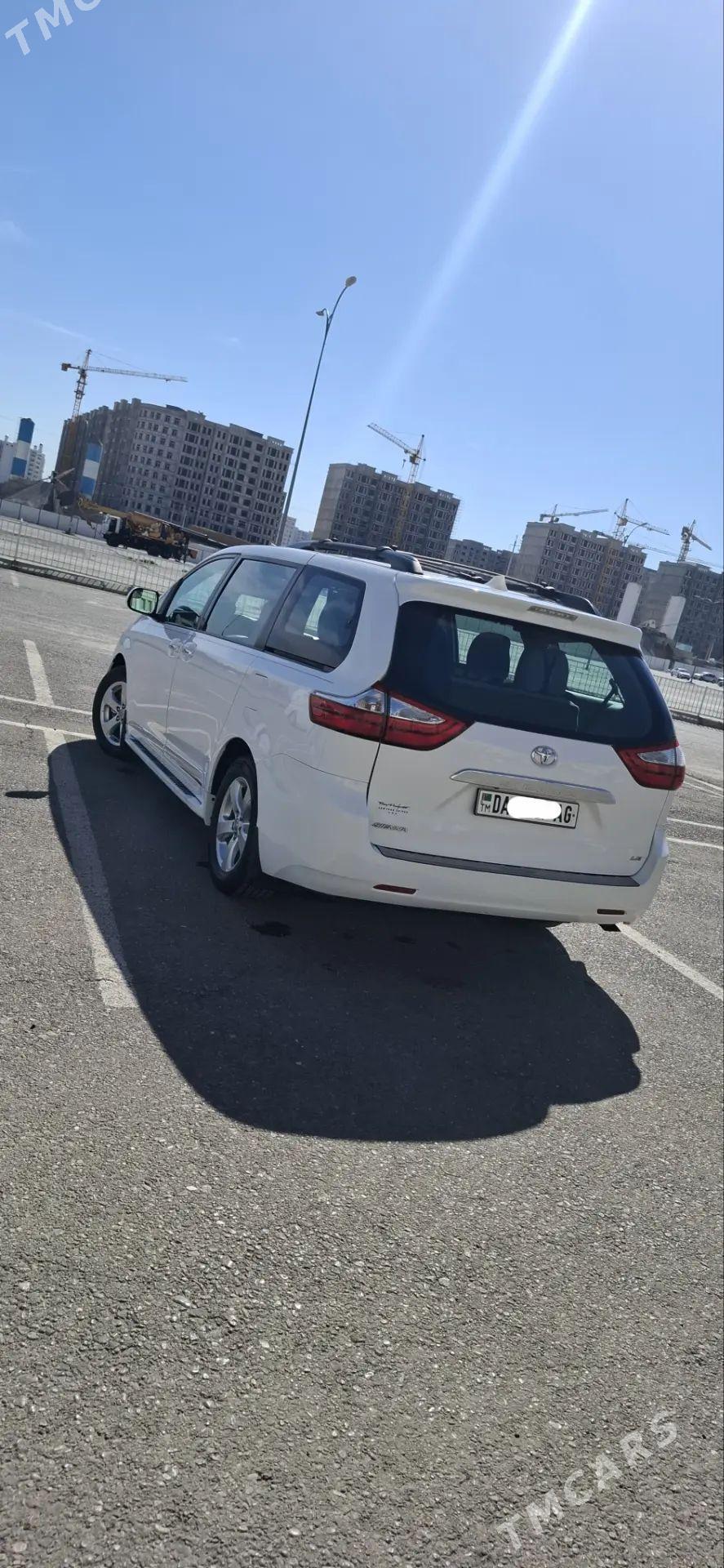 Toyota Sienna 2015 - 400 000 TMT - Ашхабад - img 1