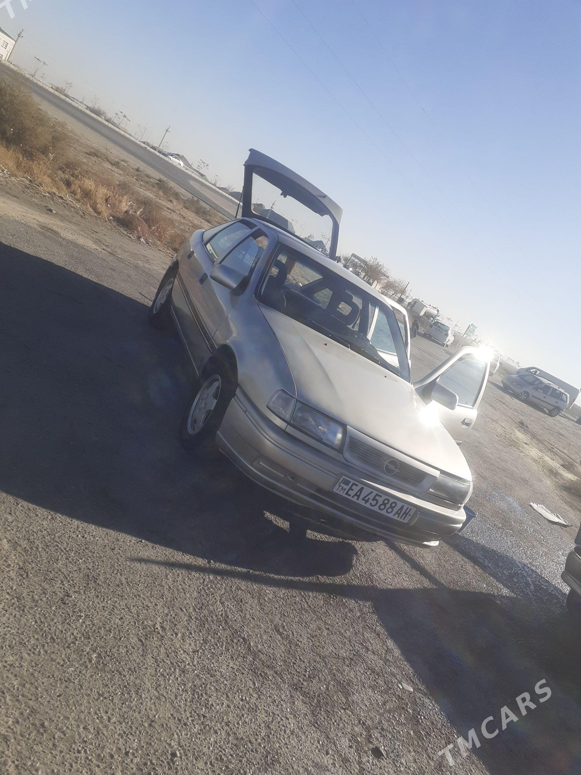 Opel Vectra 1993 - 28 000 TMT - Бахарден - img 1