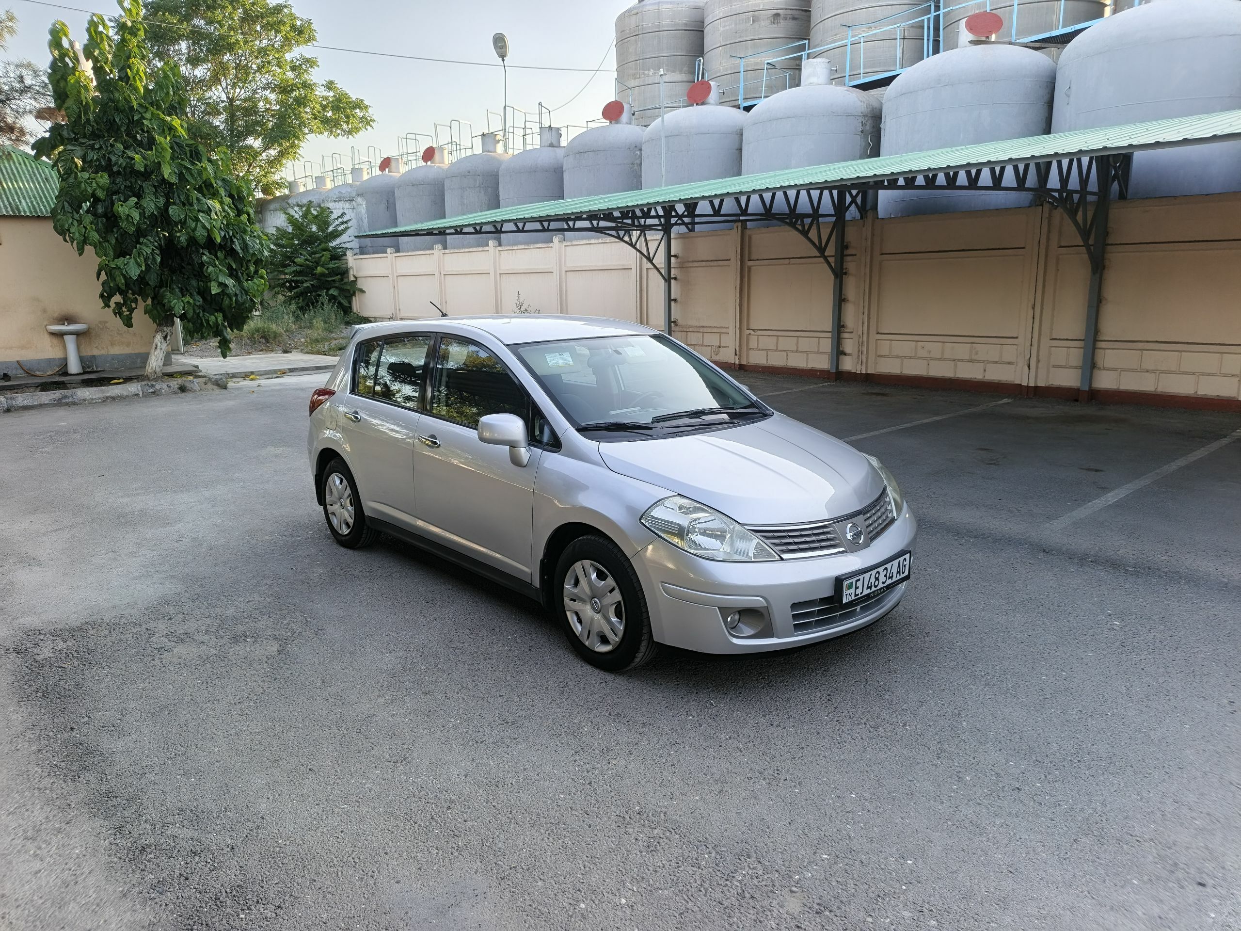 Nissan Versa 2008 - 137 000 TMT - Büzmeýin - img 1