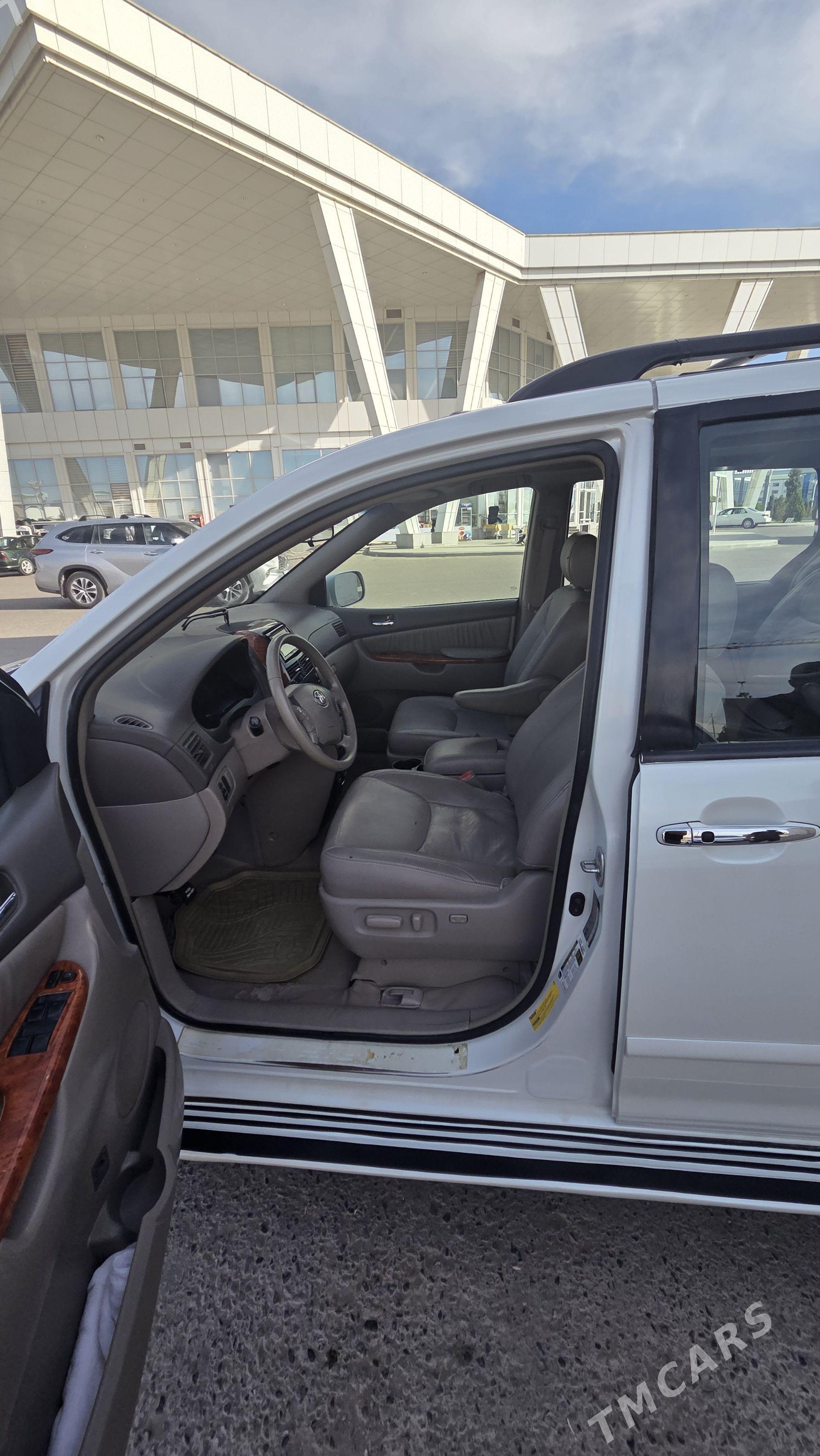 Toyota Sienna 2008 - 310 000 TMT - Daşoguz - img 1