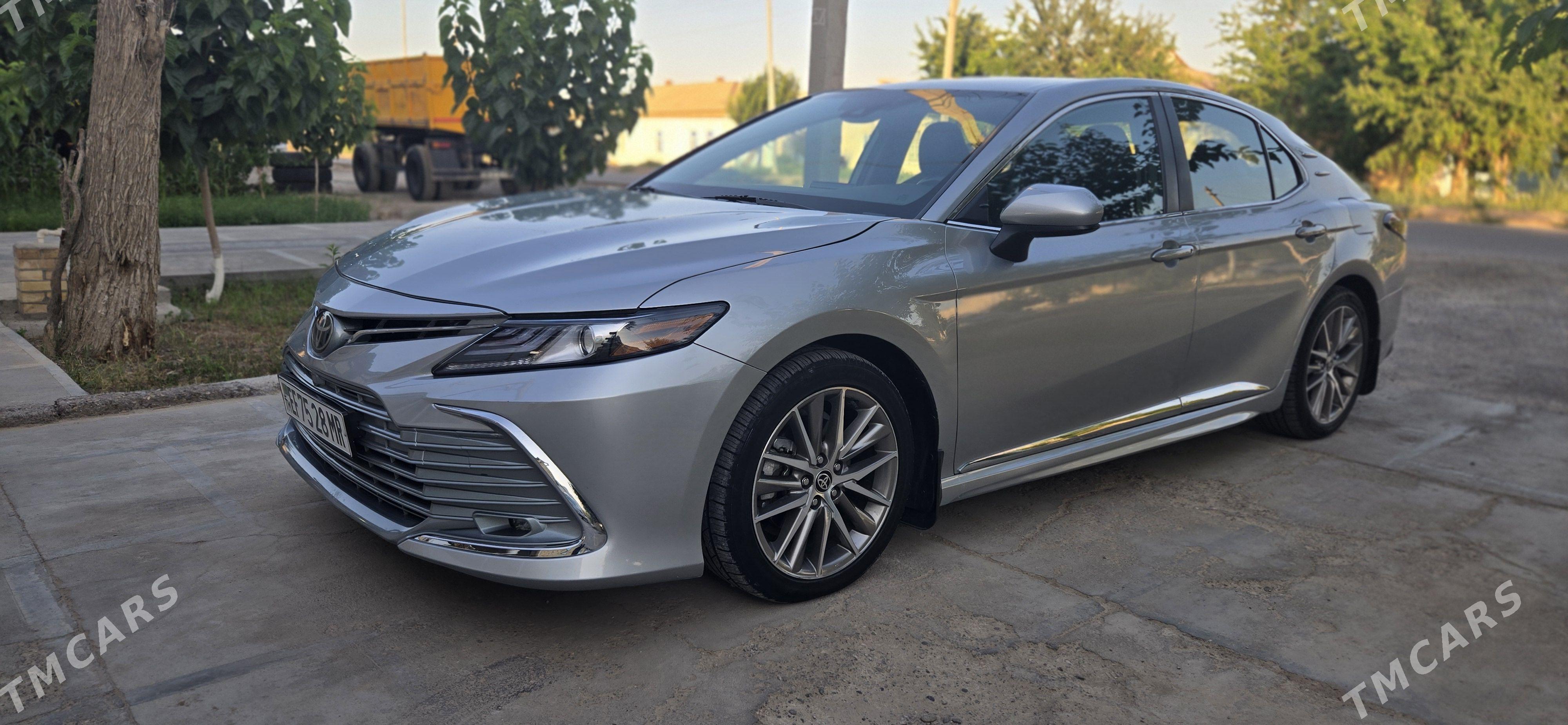 Toyota Camry 2021 - 300 000 TMT - Байрамали - img 1