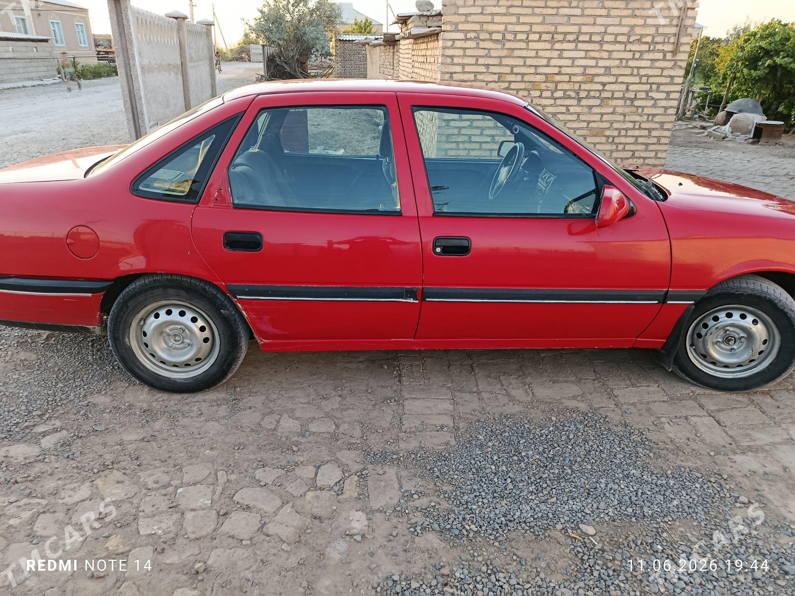 Opel Vectra 1992 - 45 000 TMT - Мургап - img 1