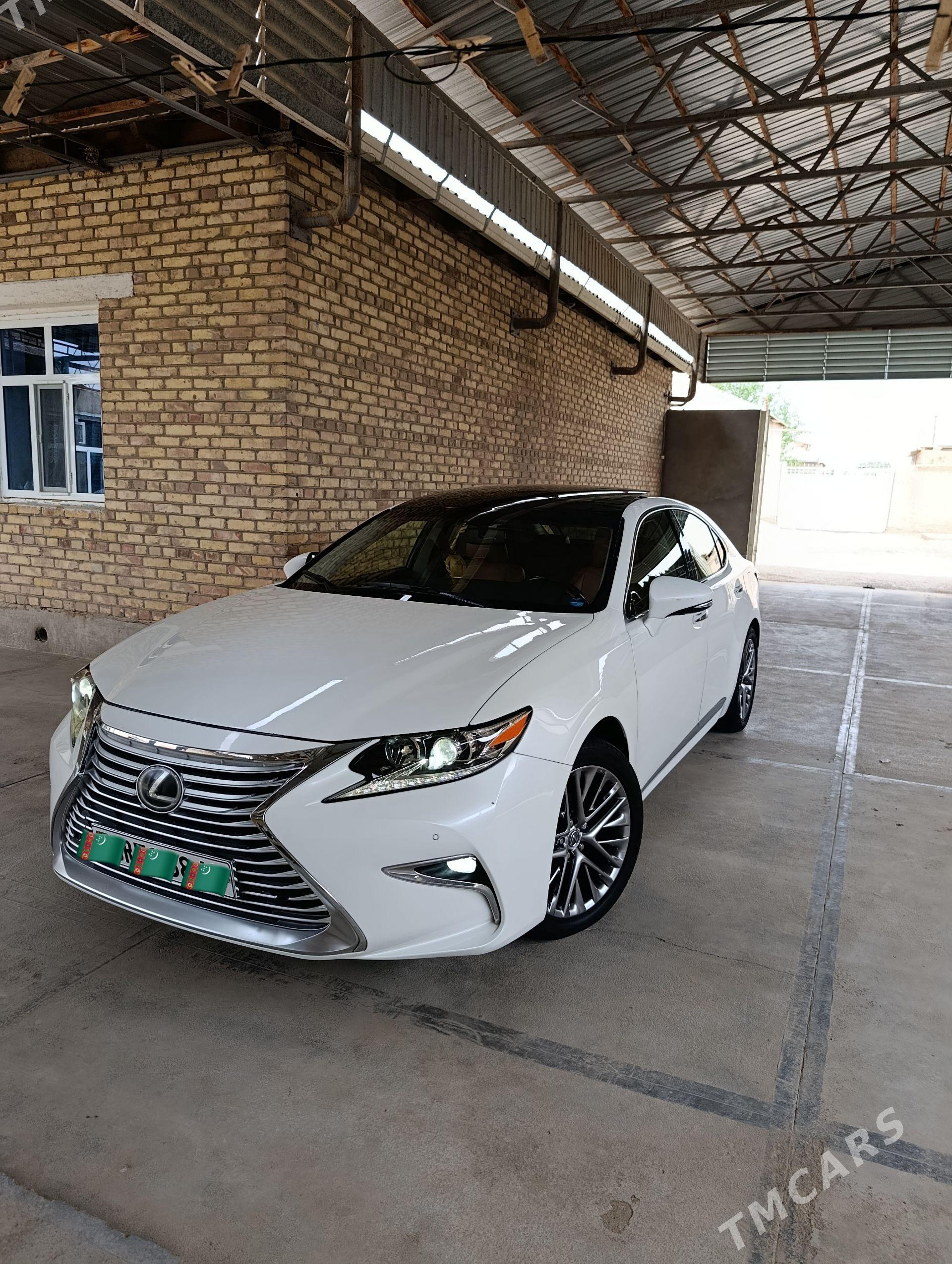 Lexus ES 350 2015 - 430 000 TMT - Теджен - img 1