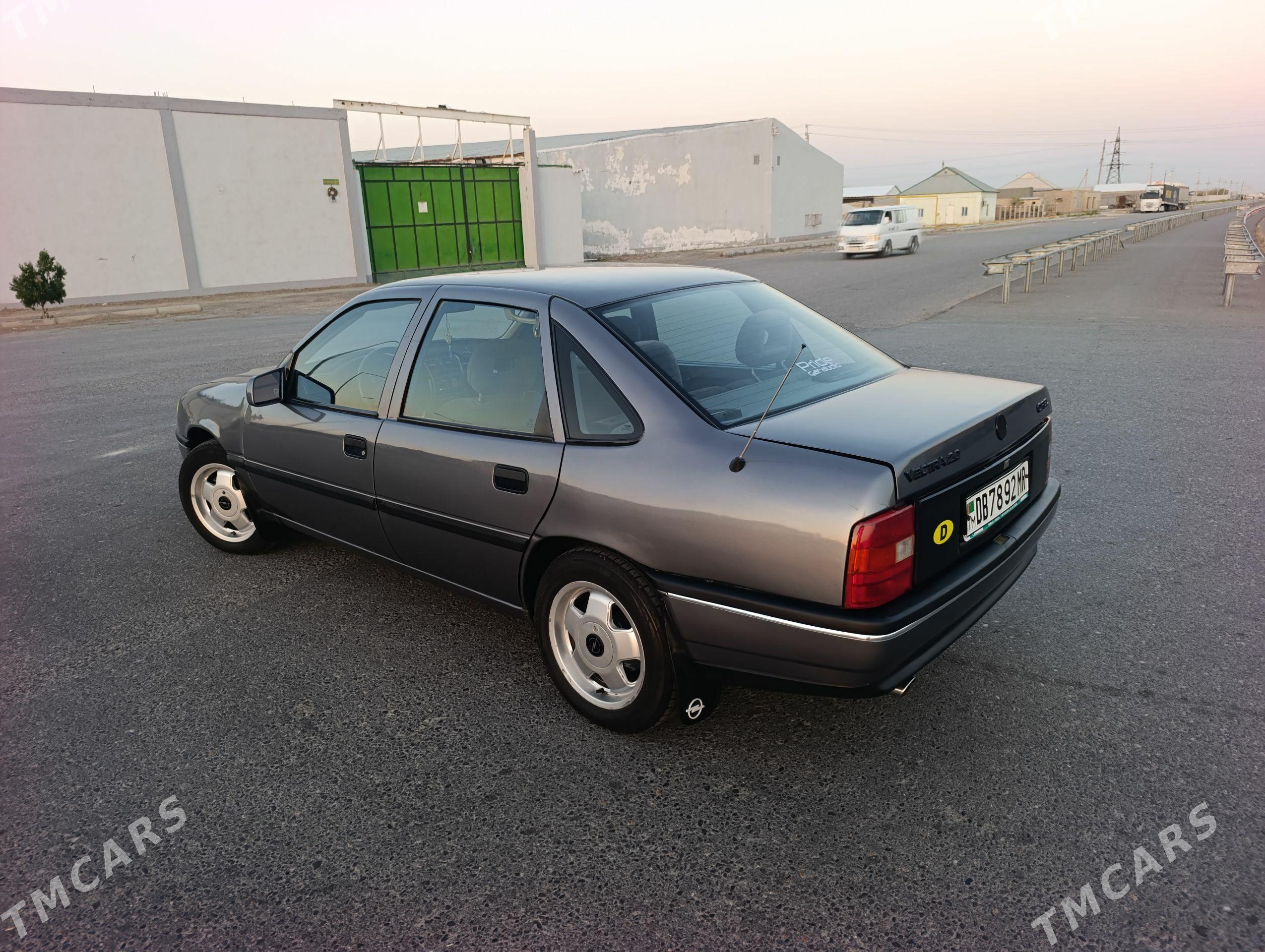Opel Vectra 1991 - 50 000 TMT - Mary - img 1