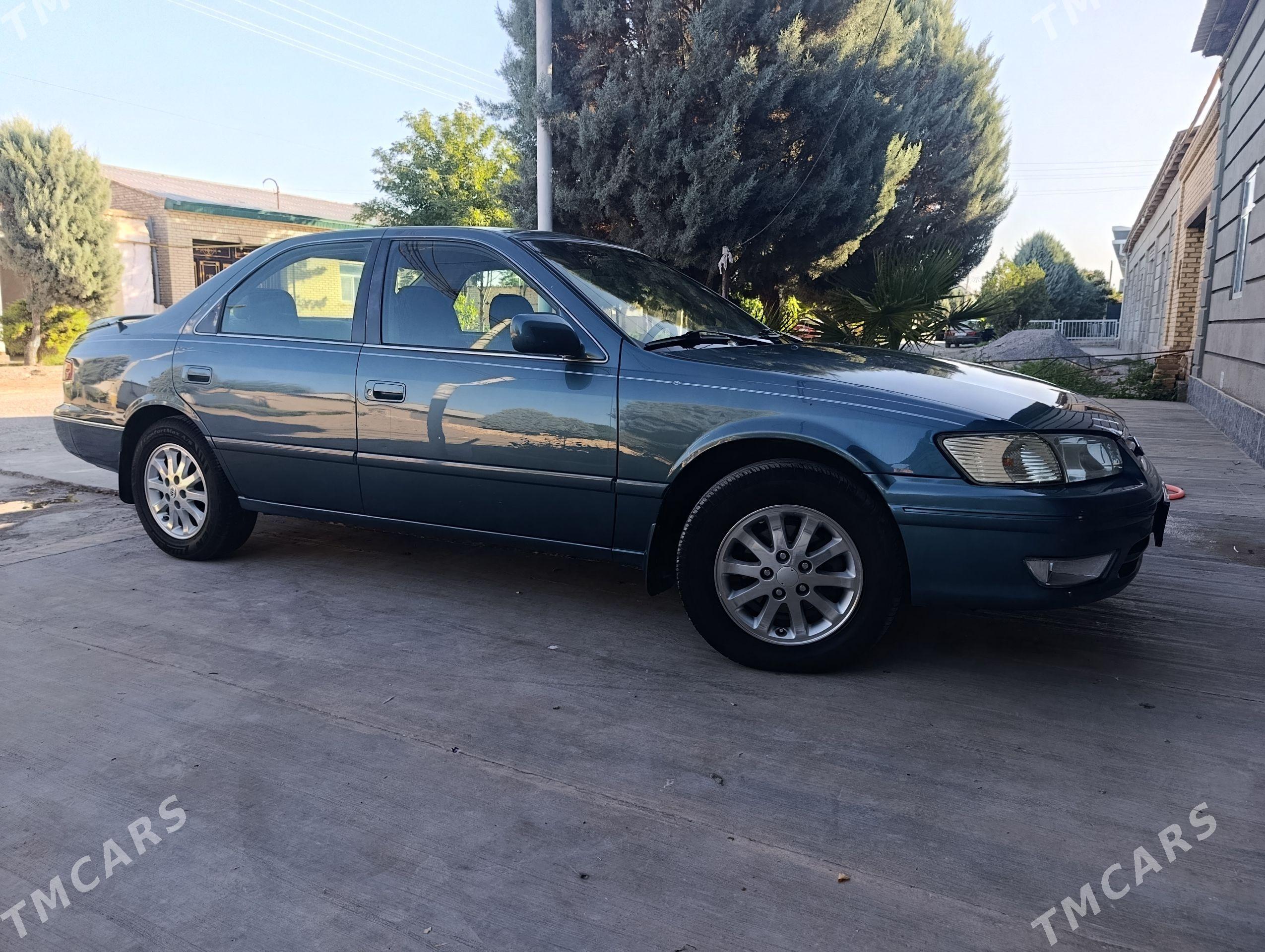 Toyota Camry 2001 - 179 000 TMT - Дянев - img 1