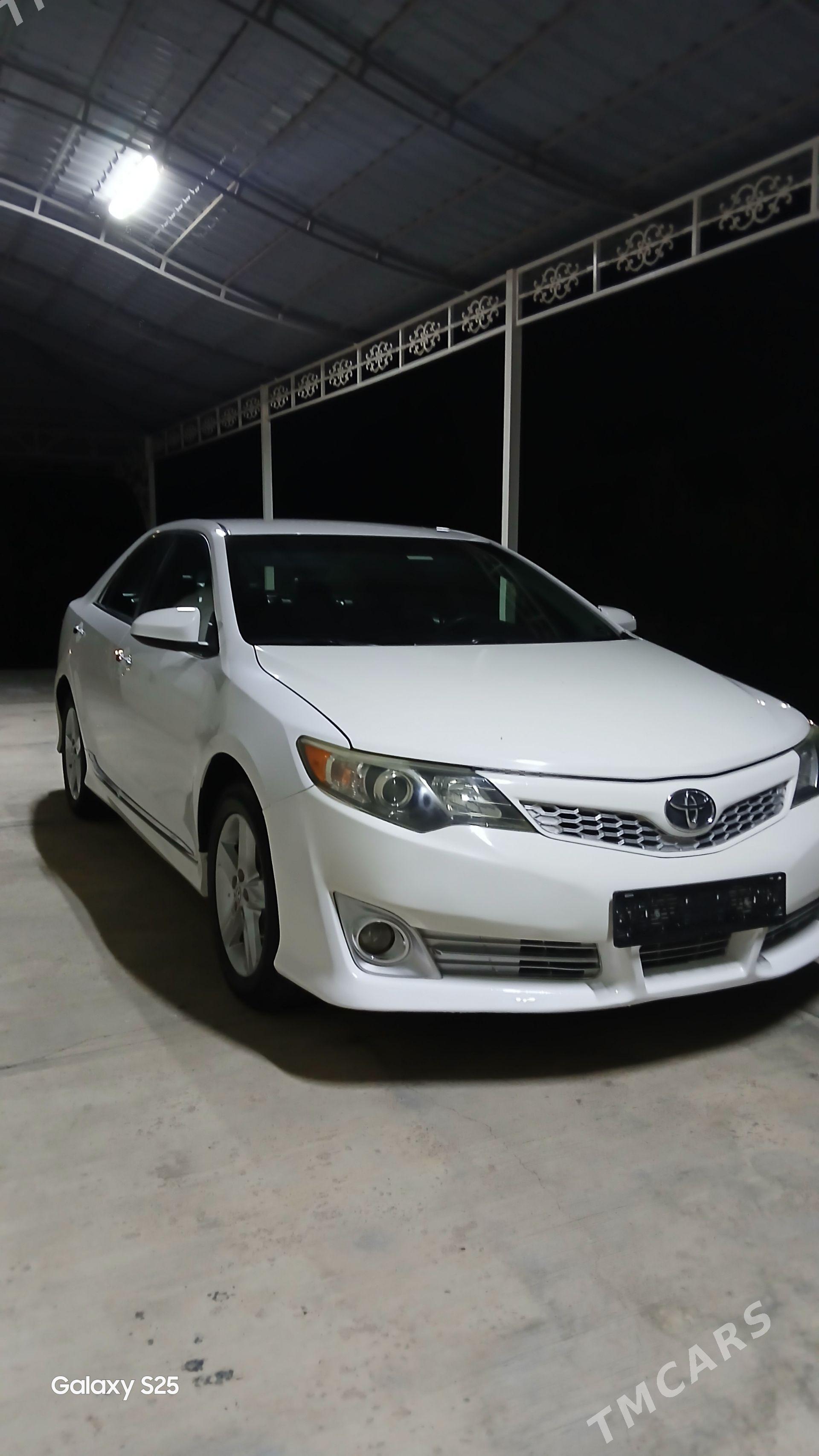 Toyota Camry 2013 - 260 000 TMT - Губадаг - img 1