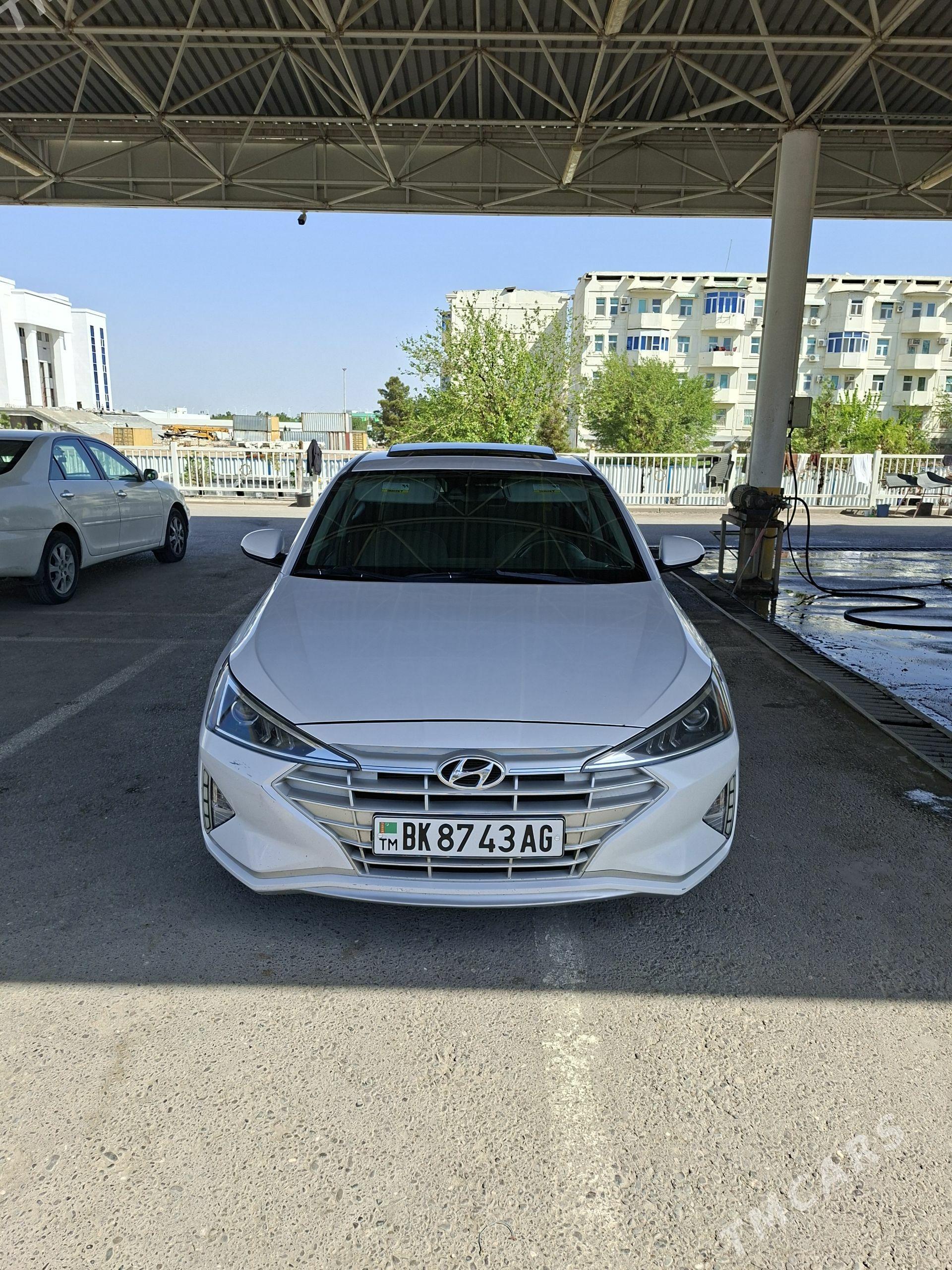 Hyundai Elantra 2020 - 240 000 TMT - 8 mkr - img 1