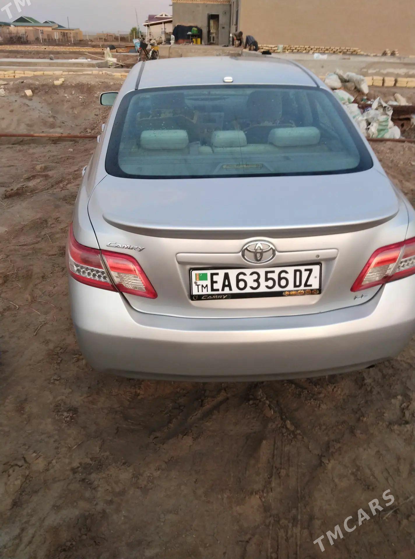 Toyota Camry 2009 - 200 000 TMT - Köneürgenç - img 1