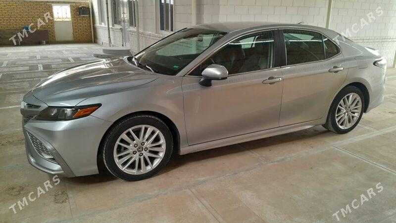 Toyota Camry 2021 - 339 000 TMT - Байрамали - img 1