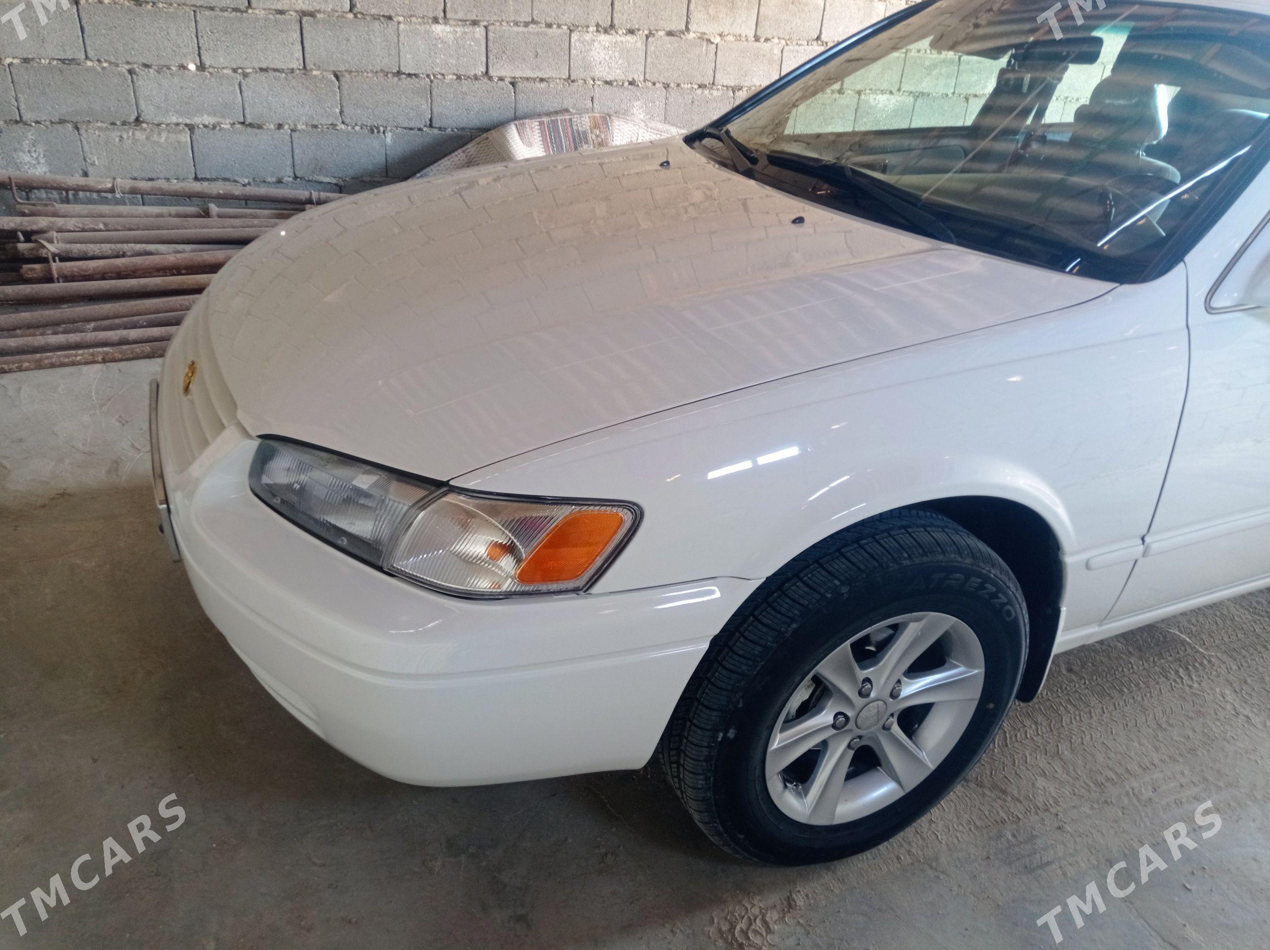 Toyota Camry 1999 - 200 000 TMT - Esenguly - img 1