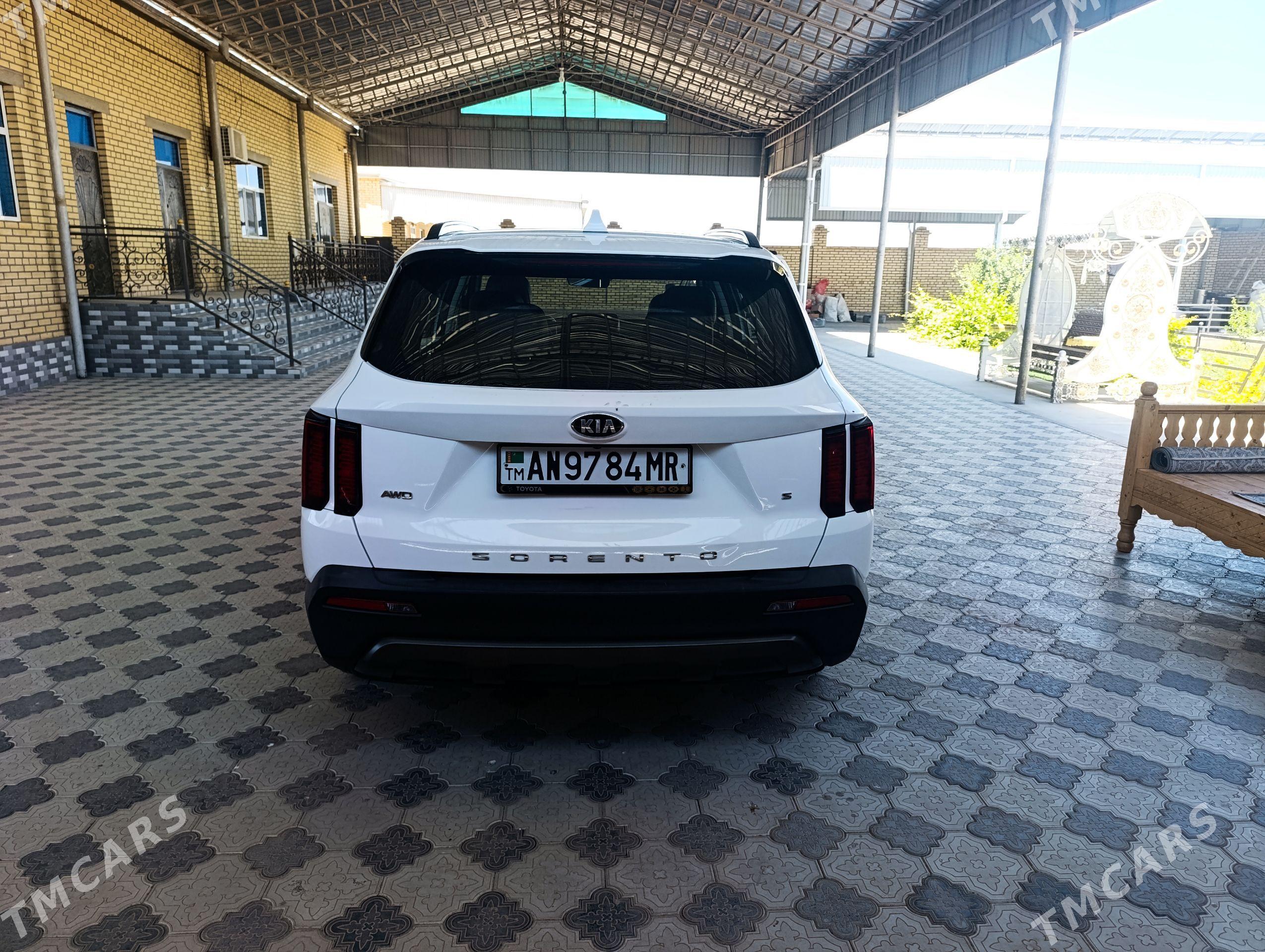 Kia Sorento 2021 - 400 000 TMT - Байрамали - img 1