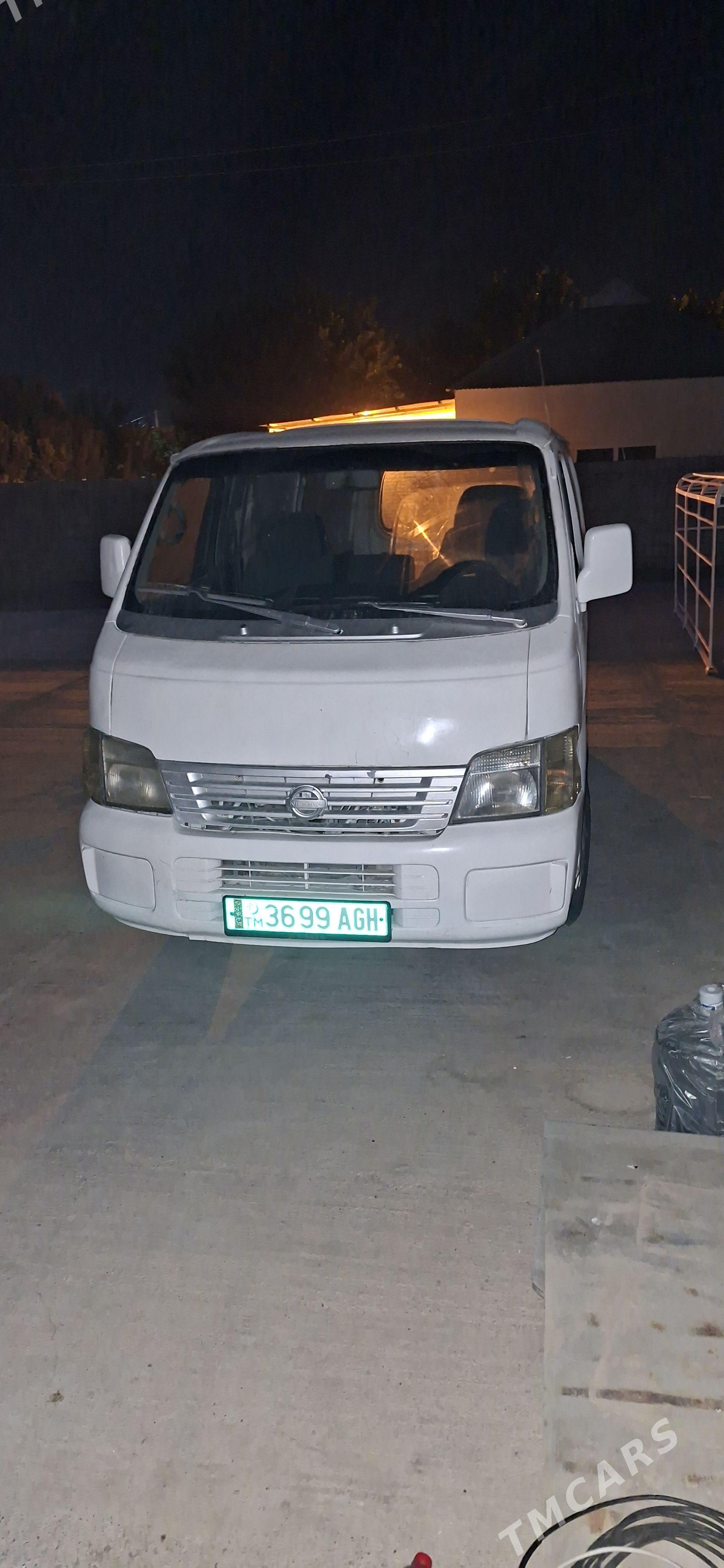 Nissan Urvan 2003 - 95 000 TMT - Гёкдепе - img 1