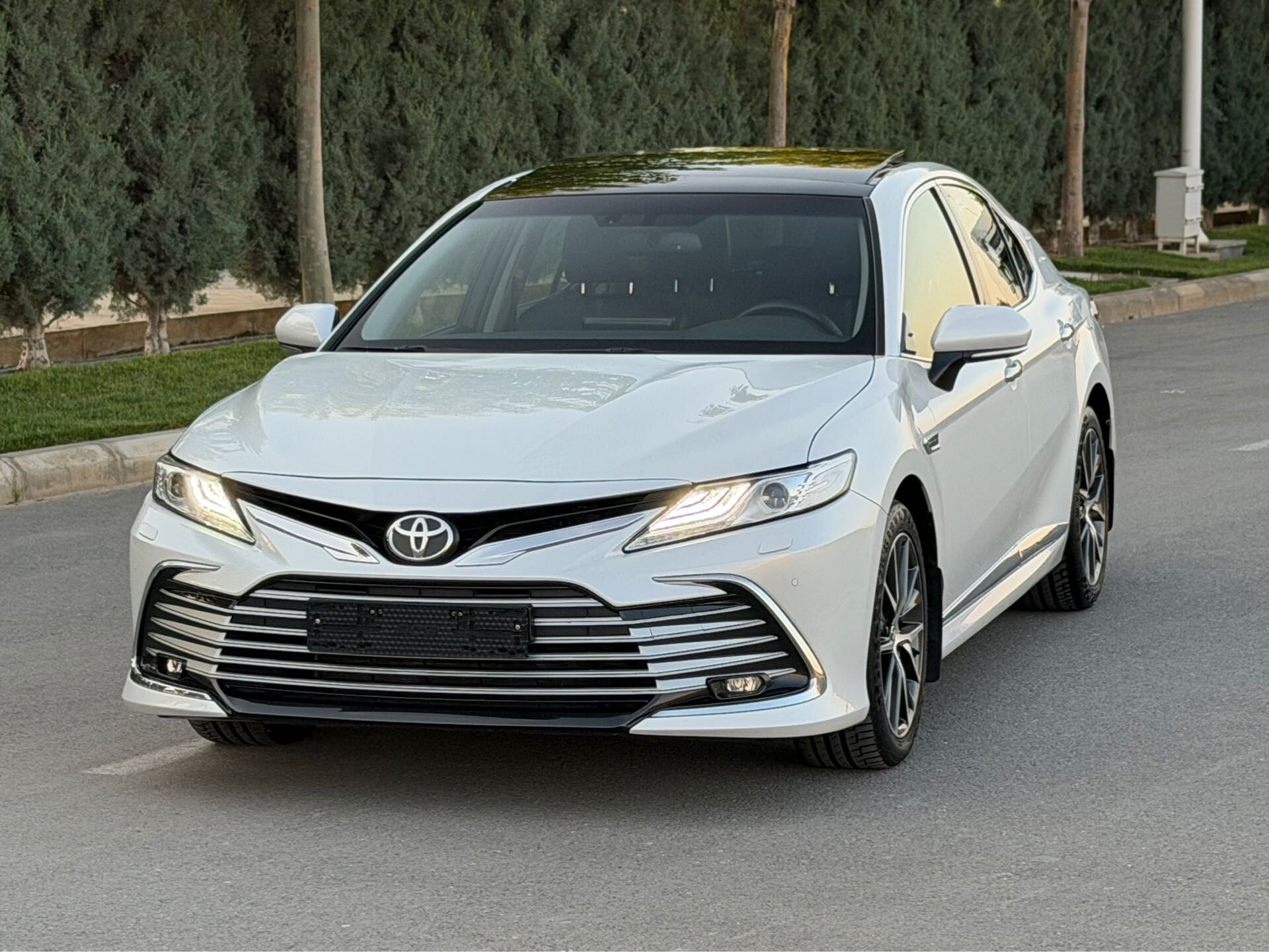 Toyota Camry 2023 - 715 000 TMT - Ашхабад - img 1